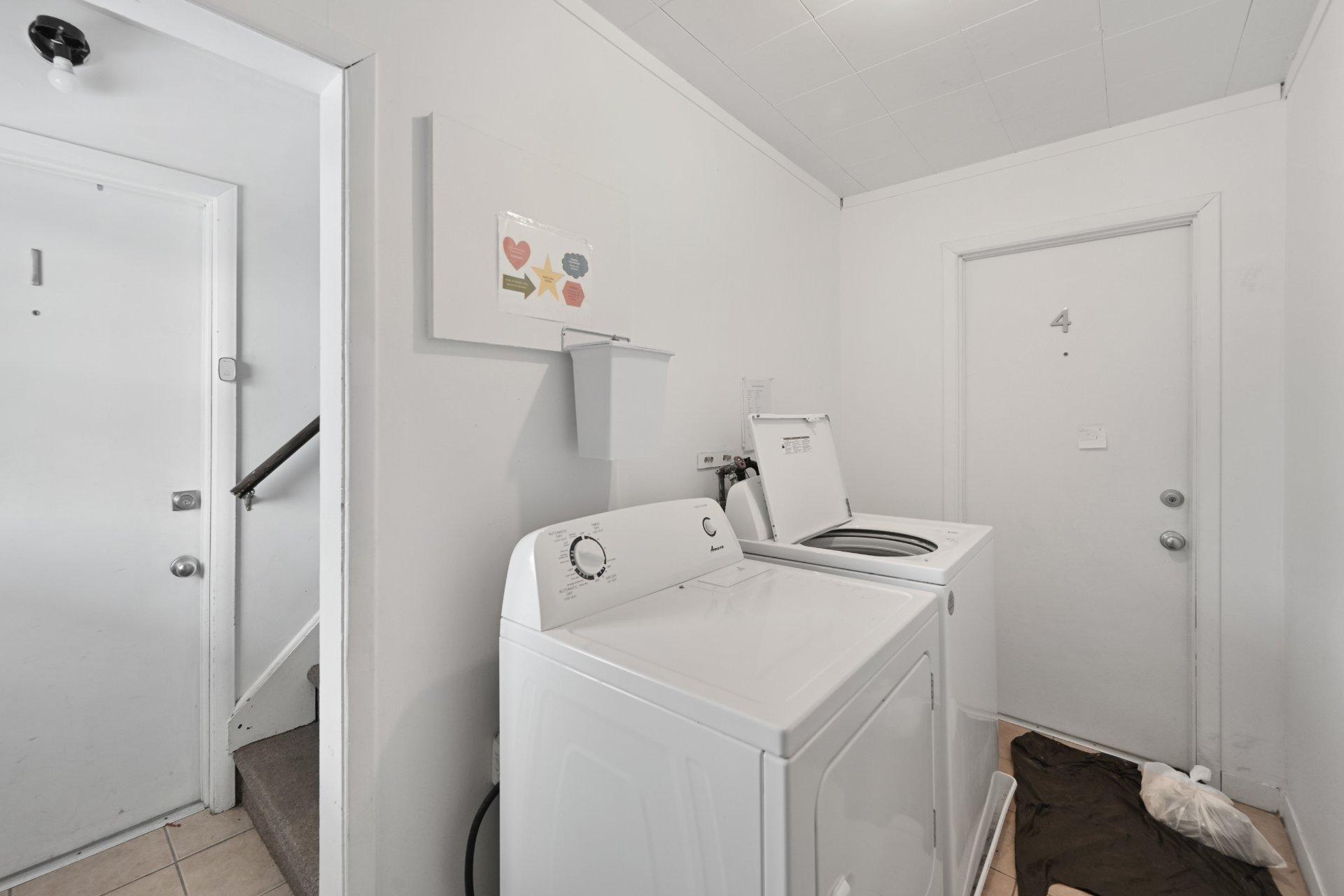 









16565


Av. Lajoie

,
Saint-Hyacinthe,




QC
J2T3J7

