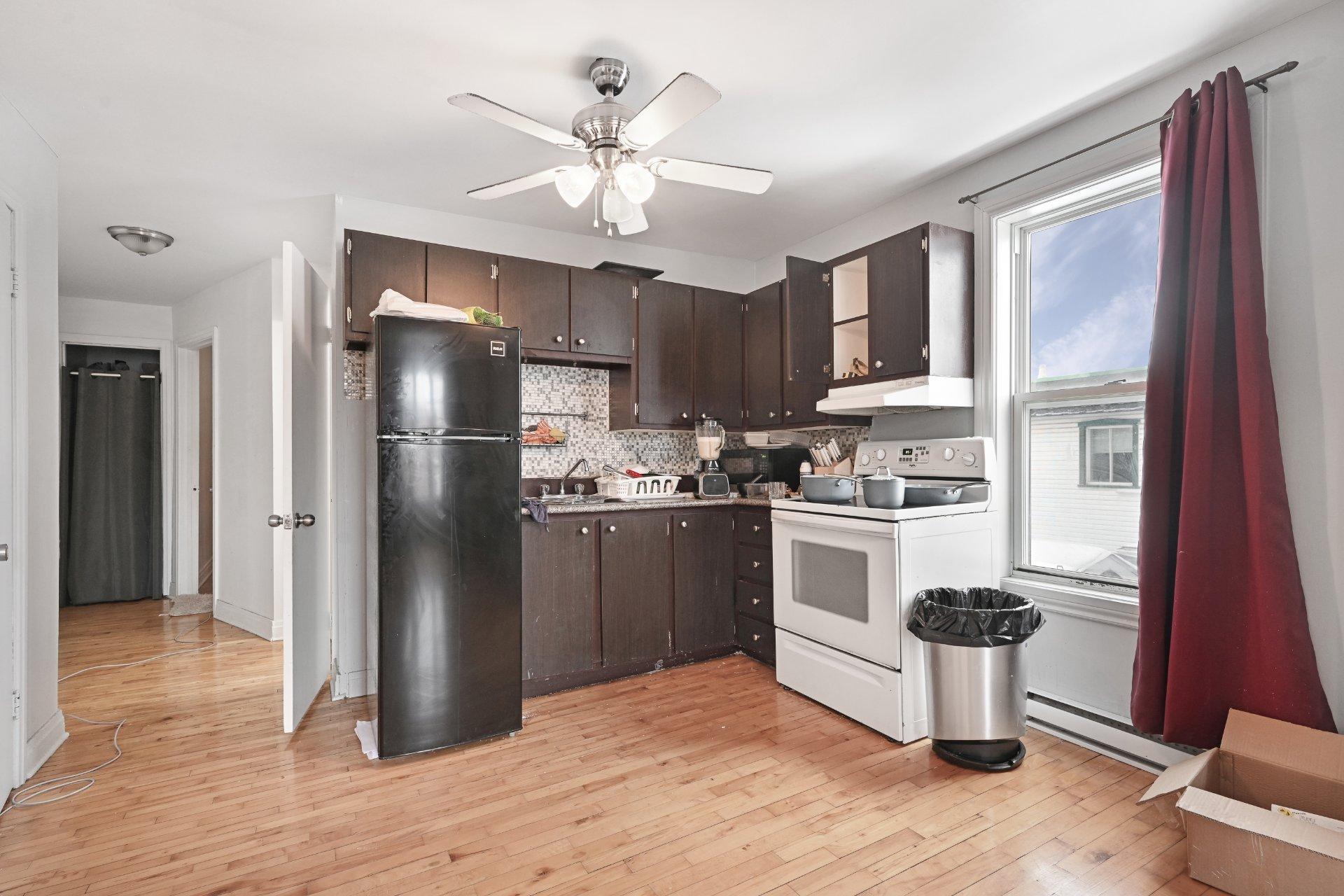 









16565


Av. Lajoie

,
Saint-Hyacinthe,




QC
J2T3J7

