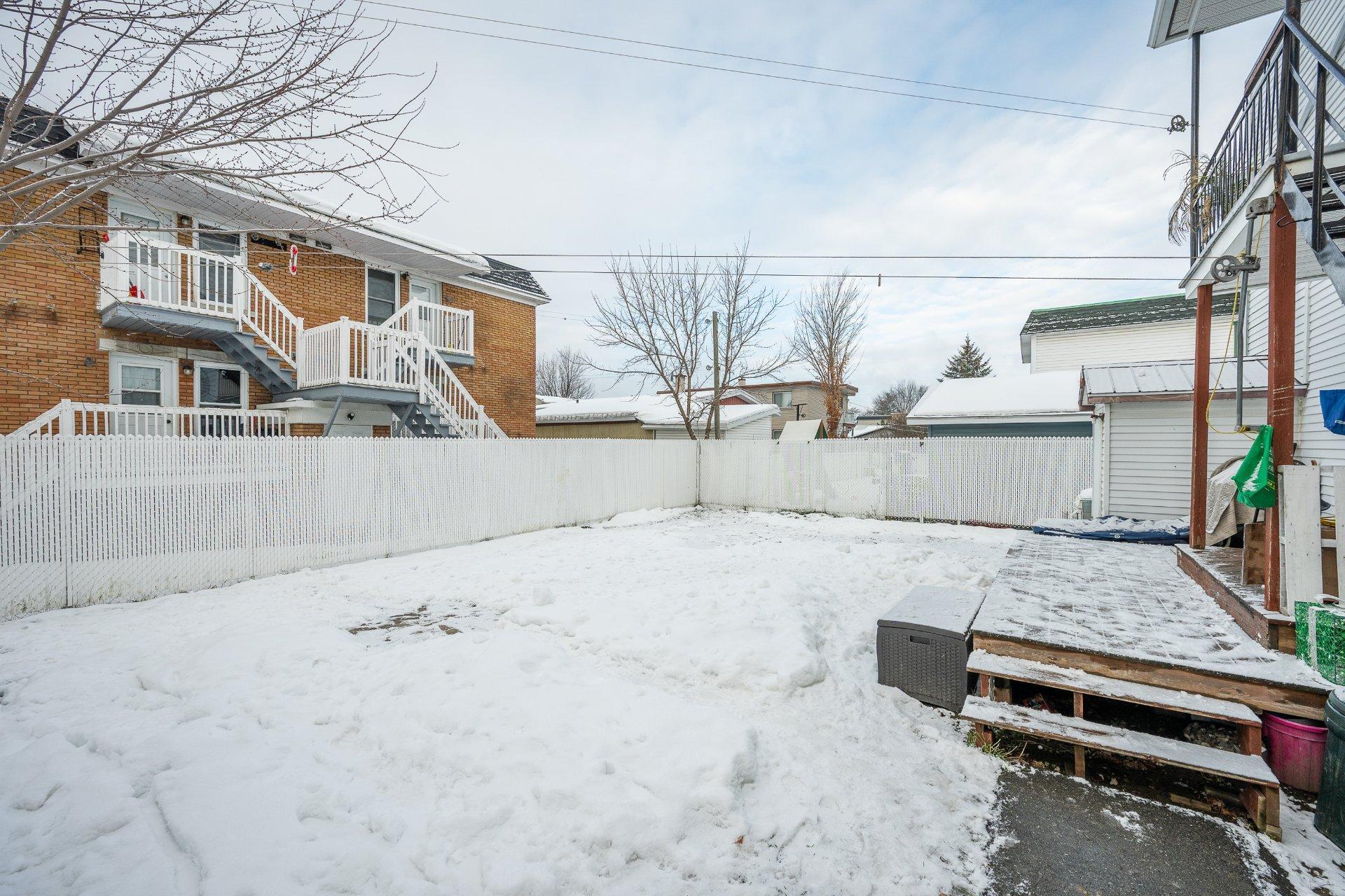 









16565


Av. Lajoie

,
Saint-Hyacinthe,




QC
J2T3J7

