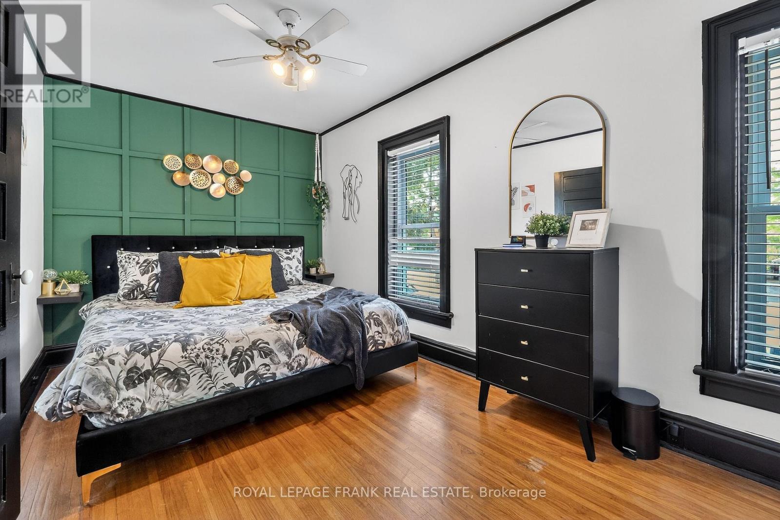 












69 PEEL STREET

,
Kawartha Lakes (Lindsay),




Ontario
K9V3M5

