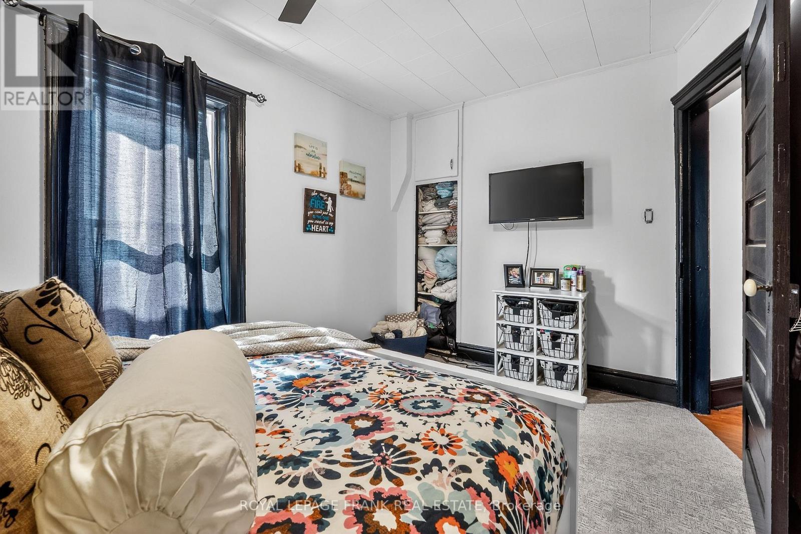 












69 PEEL STREET

,
Kawartha Lakes (Lindsay),




Ontario
K9V3M5

