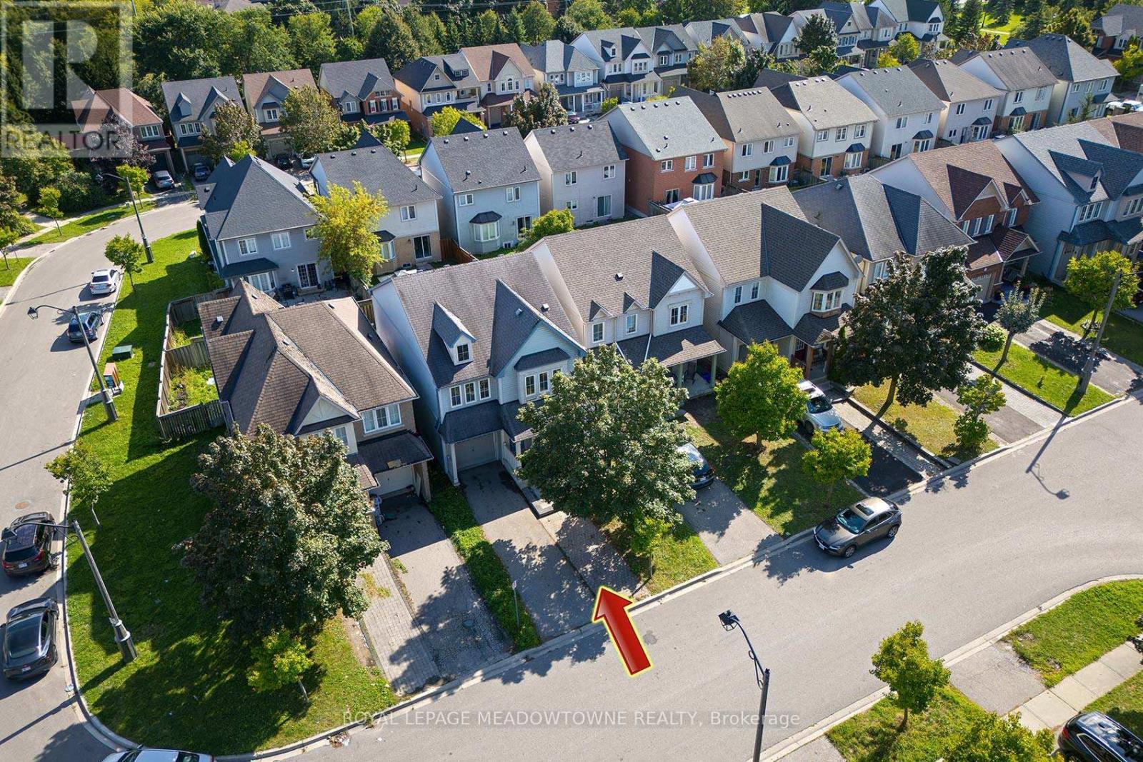 












28 NORLAND CIRCLE

,
Oshawa,




Ontario
L1L0A6

