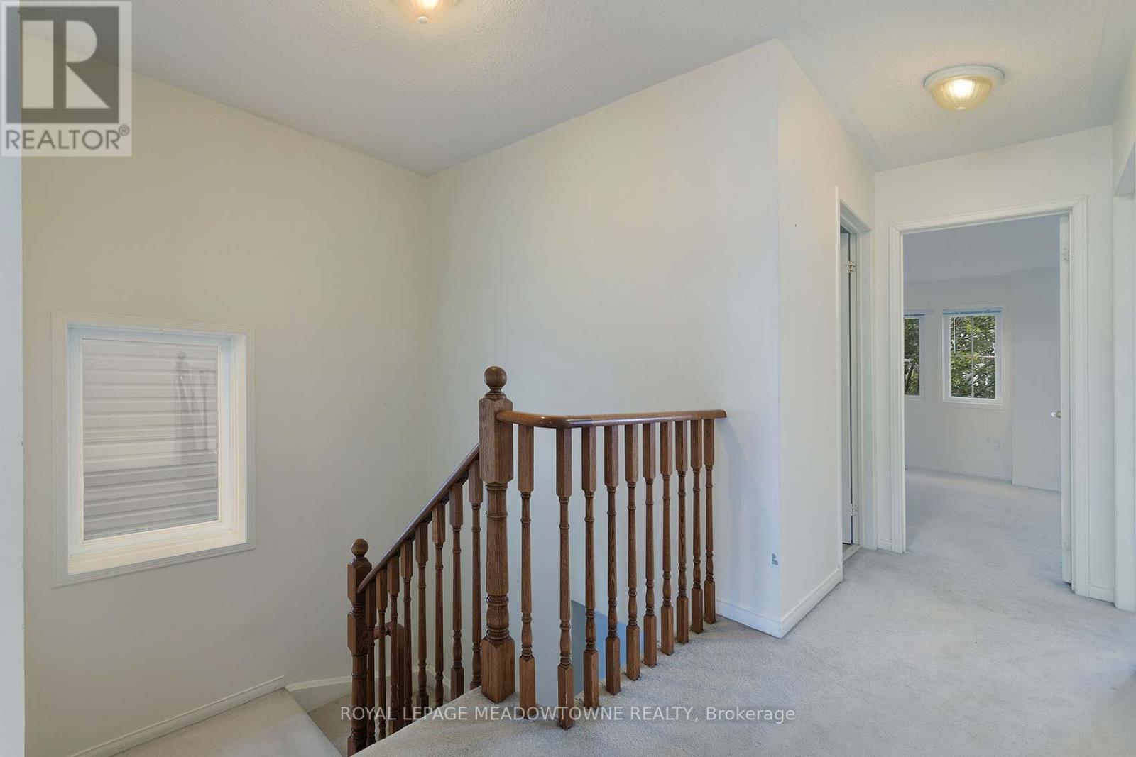 












28 NORLAND CIRCLE

,
Oshawa,




Ontario
L1L0A6

