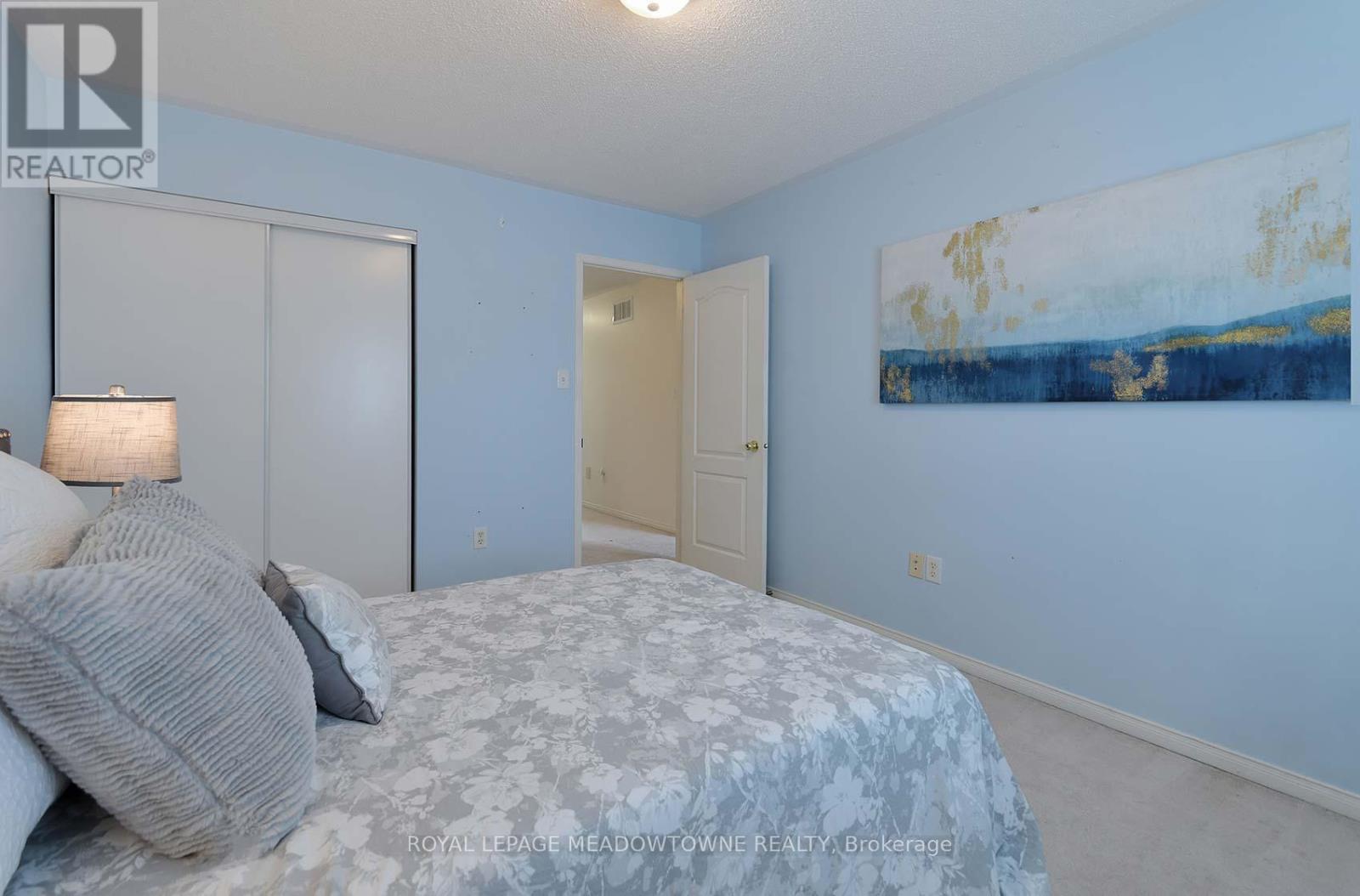 












28 NORLAND CIRCLE

,
Oshawa,




Ontario
L1L0A6

