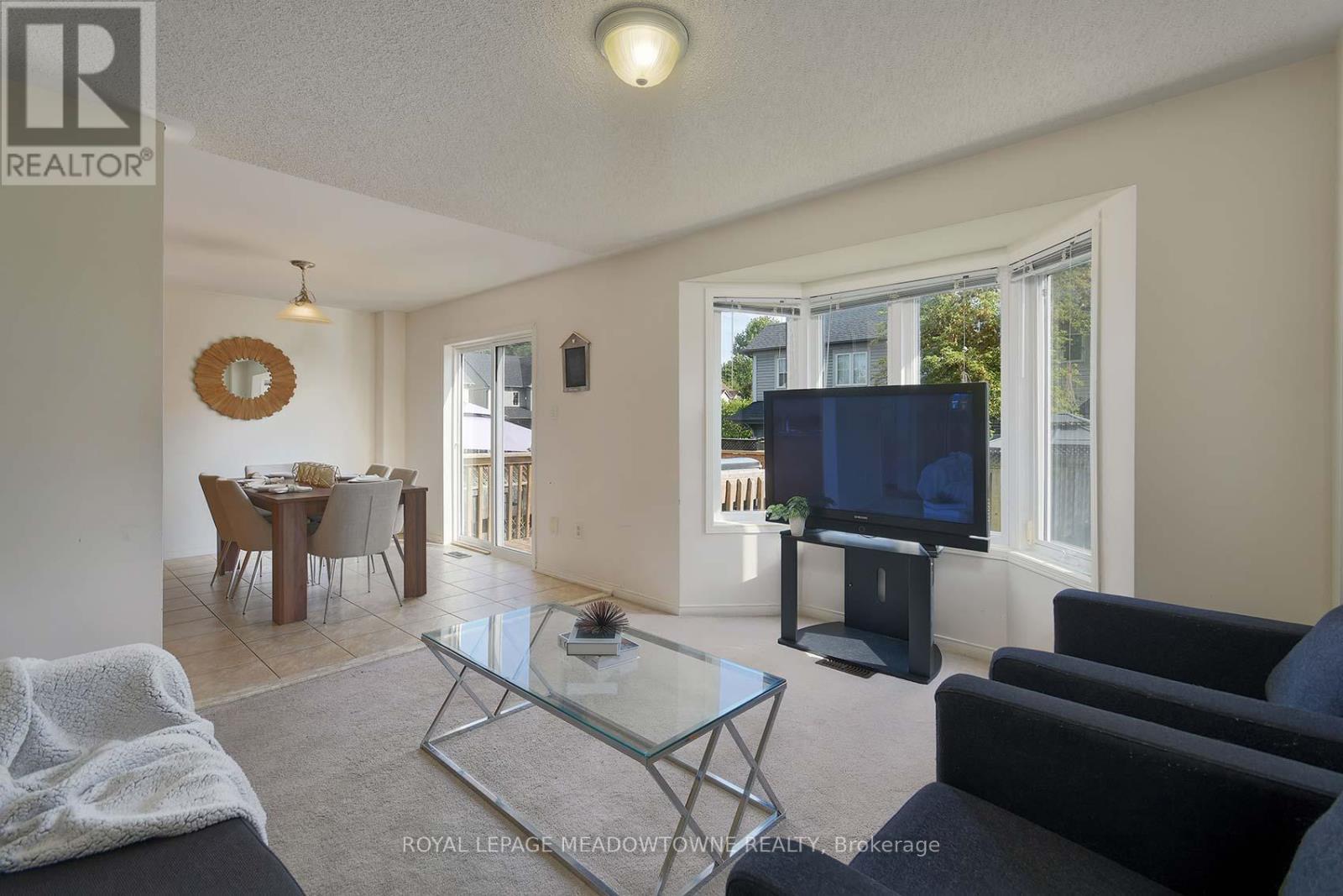 












28 NORLAND CIRCLE

,
Oshawa,




Ontario
L1L0A6

