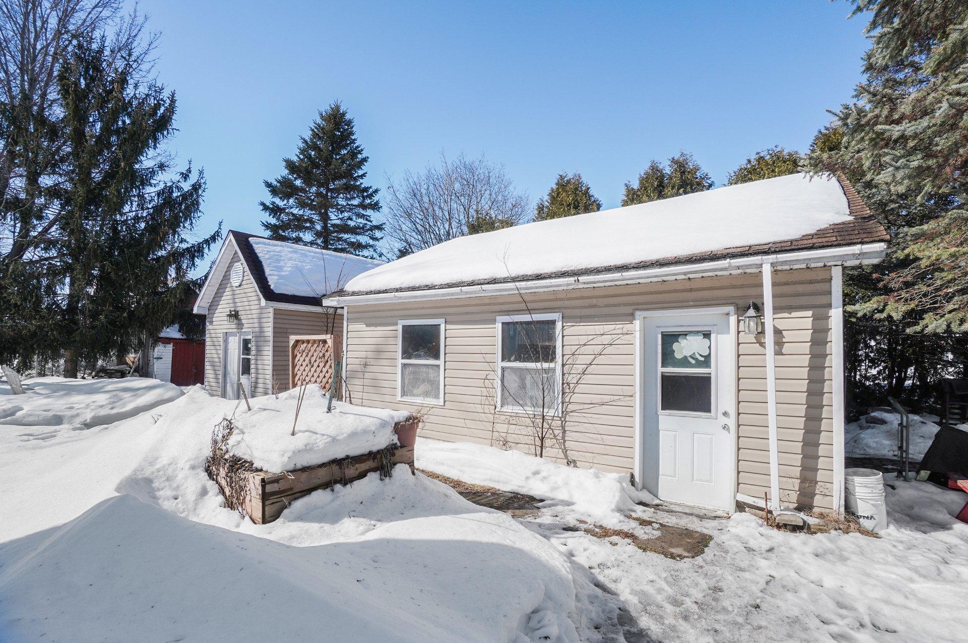 









6


Ch. du Rivage

,
Saint-Antoine-sur-Richelieu,




QC
J0L1R1

