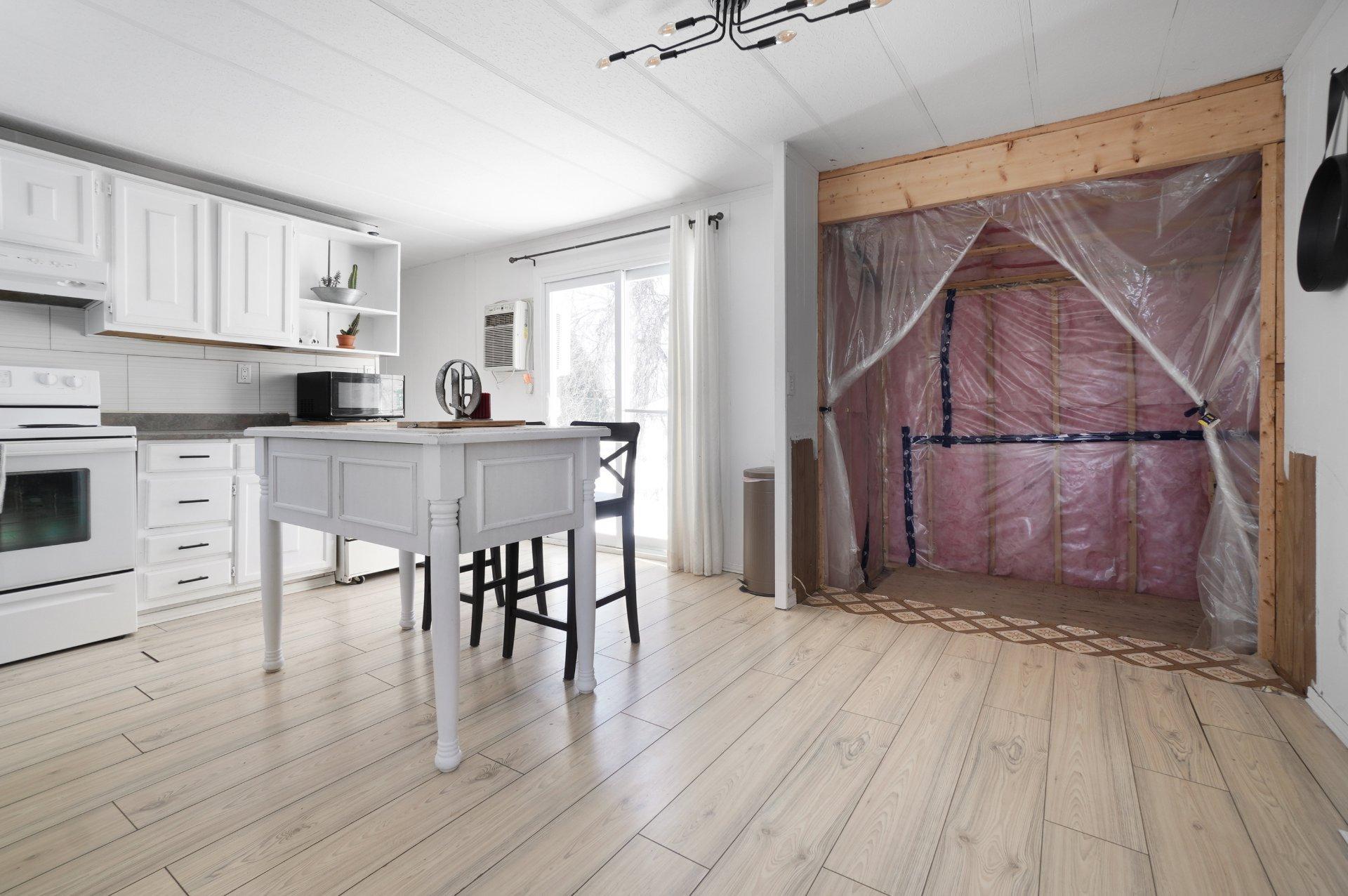 









6


Ch. du Rivage

,
Saint-Antoine-sur-Richelieu,




QC
J0L1R1

