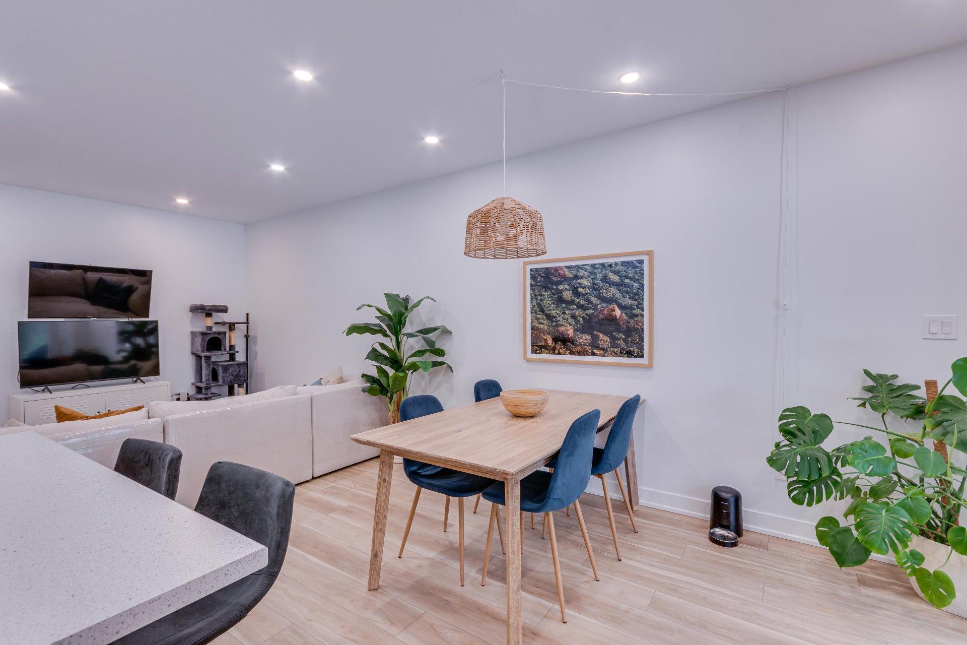 









12


Ch. Sisttie

,
La Pêche,




QC
J0X3G0

