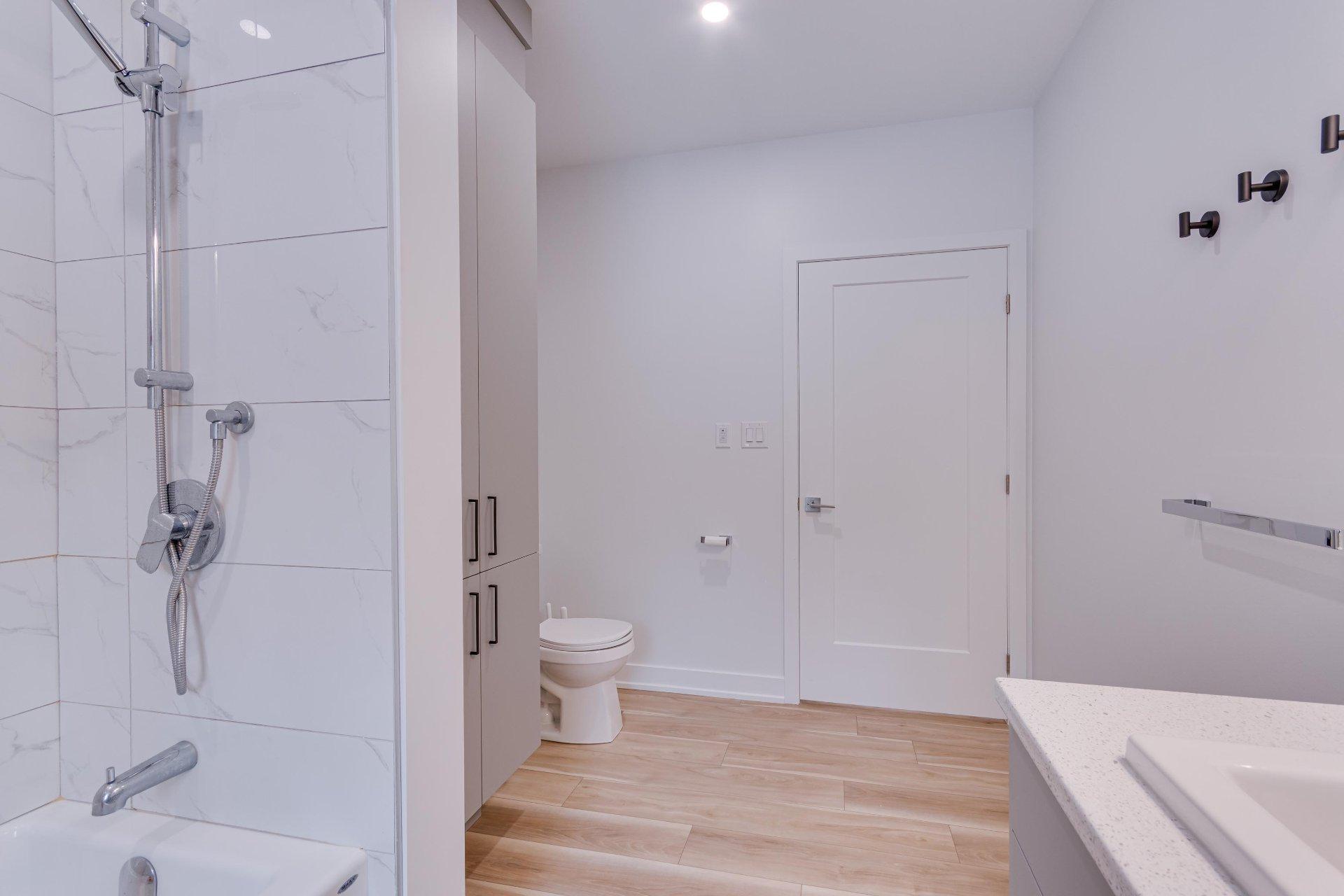 









12


Ch. Sisttie

,
La Pêche,




QC
J0X3G0

