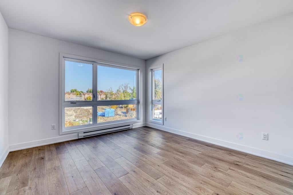 









360


Rue des Becs-Scie

, 1,
Gatineau (Masson-Angers),




QC
J8M1P5

