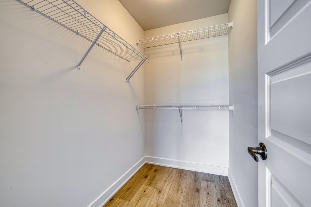 









360


Rue des Becs-Scie

, 1,
Gatineau (Masson-Angers),




QC
J8M1P5

