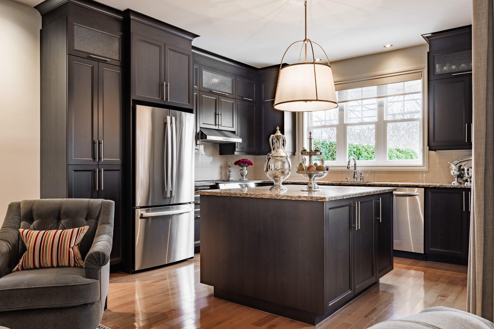 









4041


Rue des Bolets

,
Saint-Bruno-de-Montarville,




QC
J3V0C9

