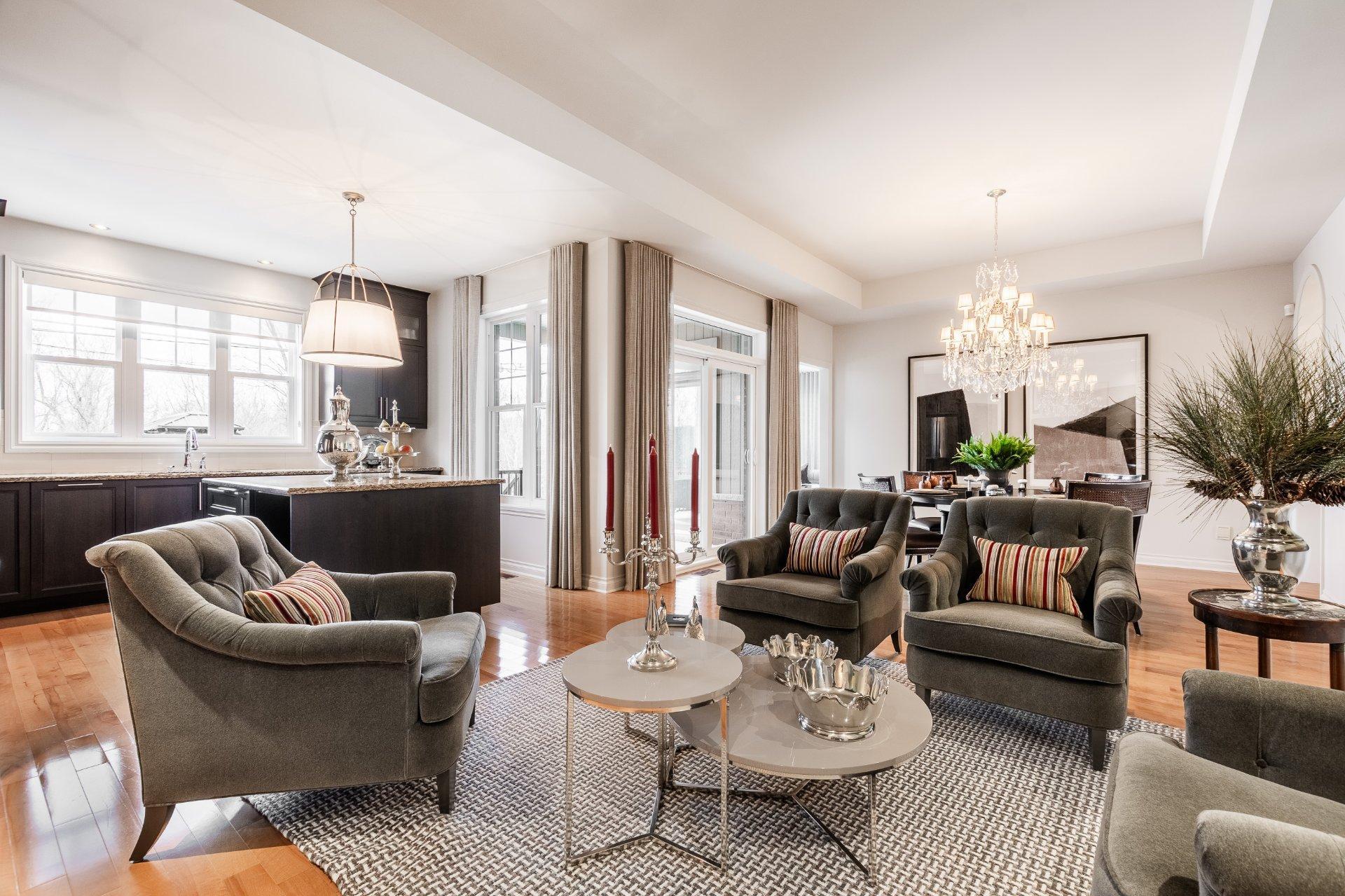 









4041


Rue des Bolets

,
Saint-Bruno-de-Montarville,




QC
J3V0C9

