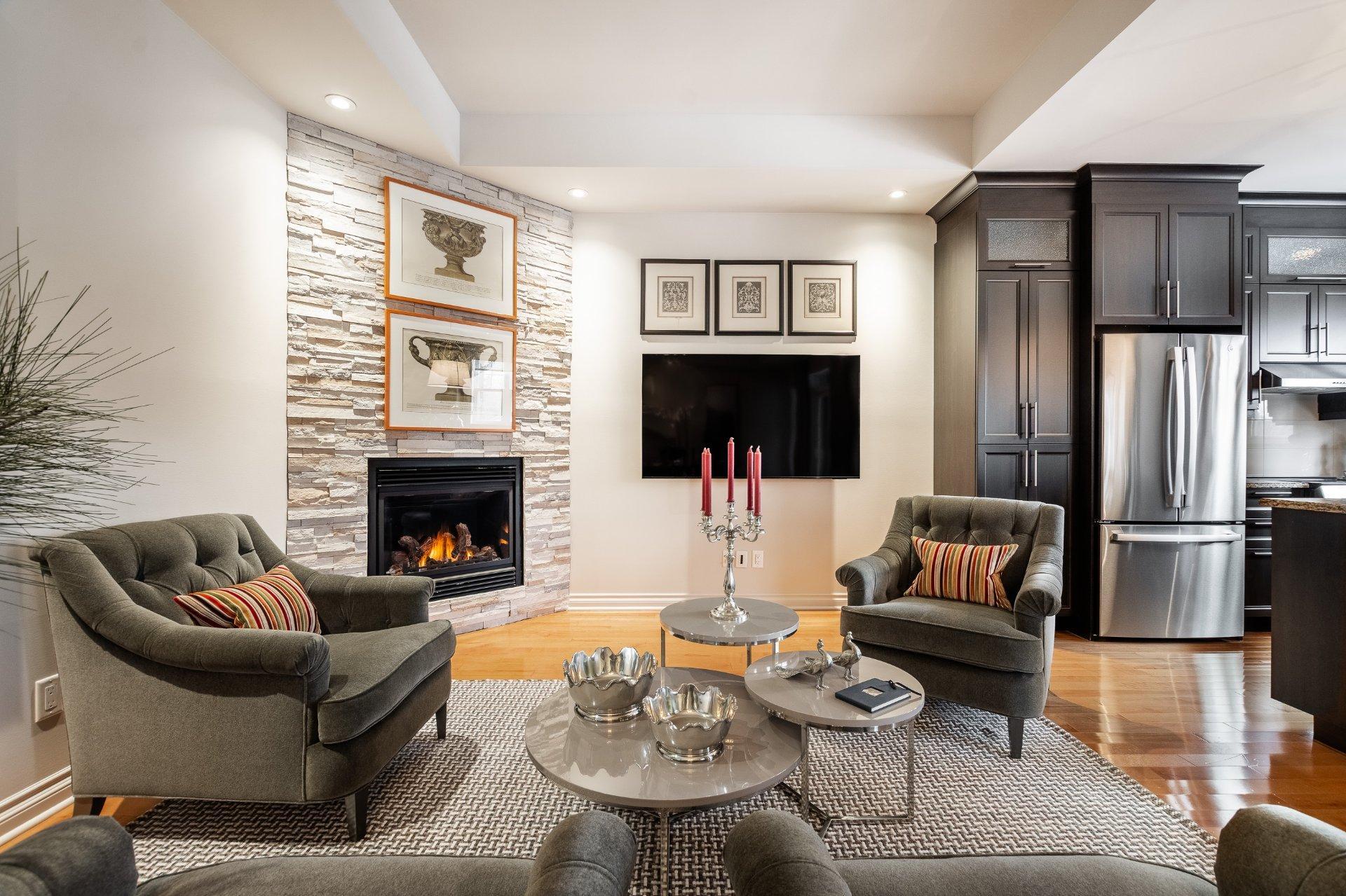 









4041


Rue des Bolets

,
Saint-Bruno-de-Montarville,




QC
J3V0C9

