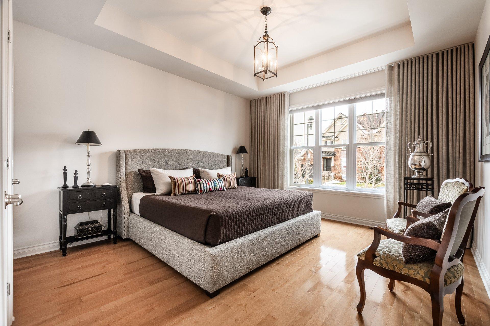 









4041


Rue des Bolets

,
Saint-Bruno-de-Montarville,




QC
J3V0C9

