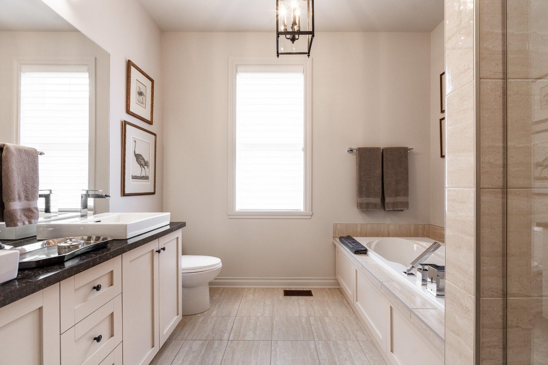 









4041


Rue des Bolets

,
Saint-Bruno-de-Montarville,




QC
J3V0C9

