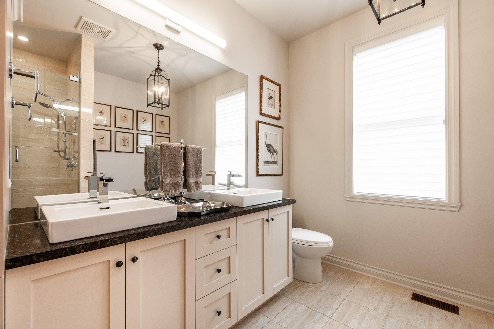 









4041


Rue des Bolets

,
Saint-Bruno-de-Montarville,




QC
J3V0C9

