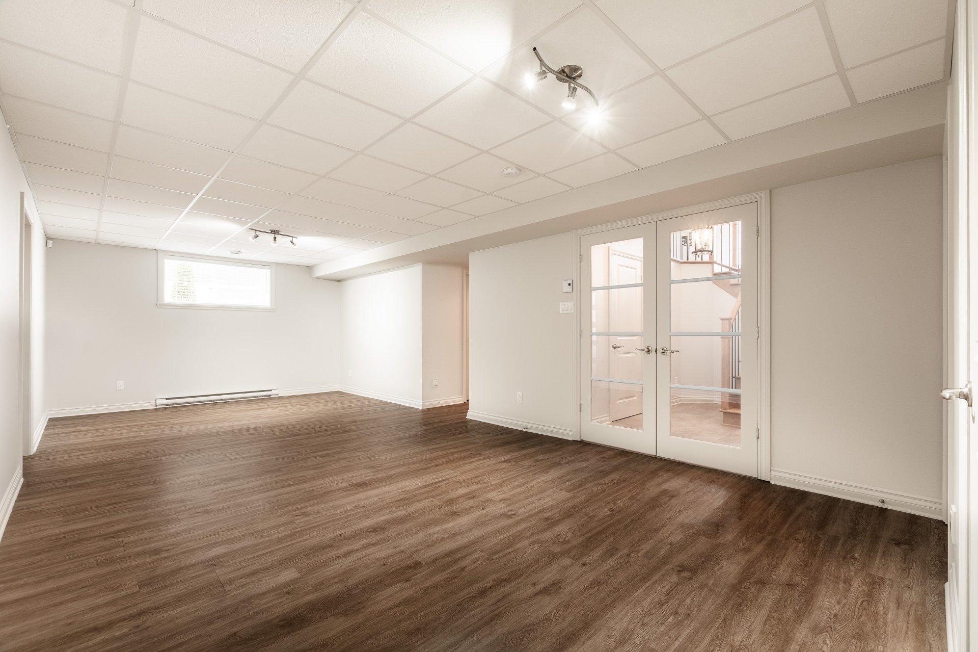 









4041


Rue des Bolets

,
Saint-Bruno-de-Montarville,




QC
J3V0C9

