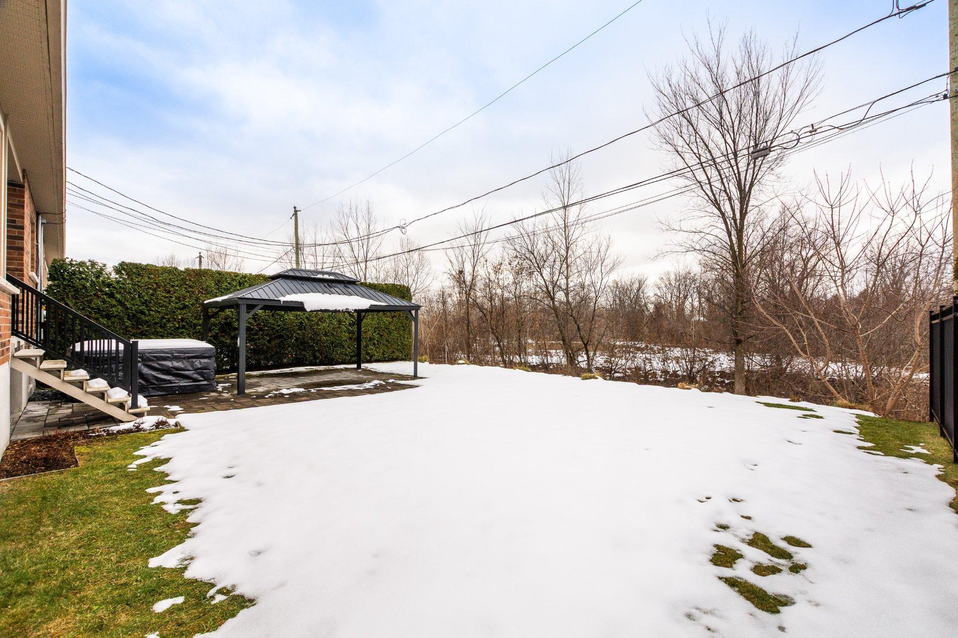 









4041


Rue des Bolets

,
Saint-Bruno-de-Montarville,




QC
J3V0C9

