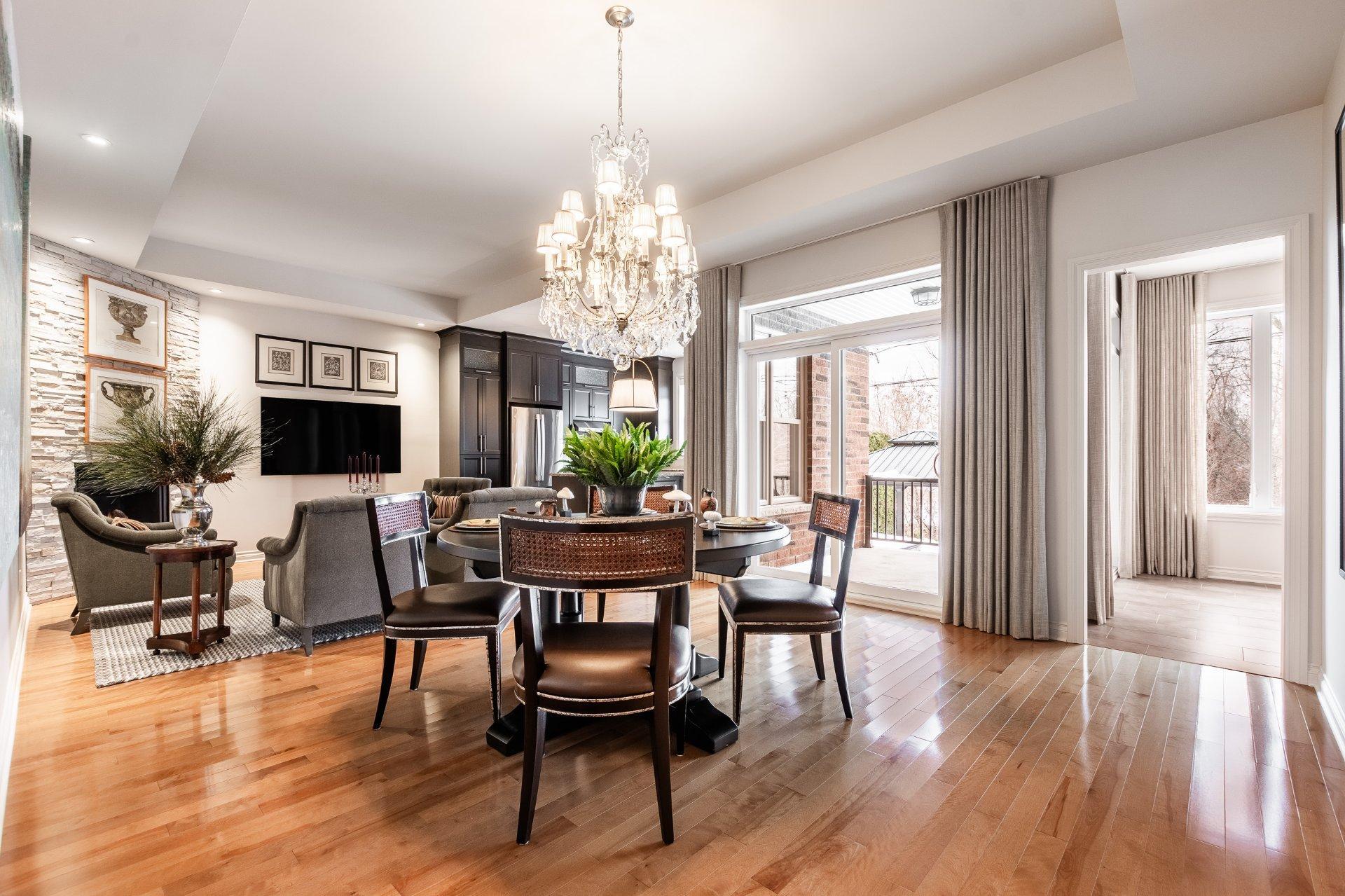 









4041


Rue des Bolets

,
Saint-Bruno-de-Montarville,




QC
J3V0C9

