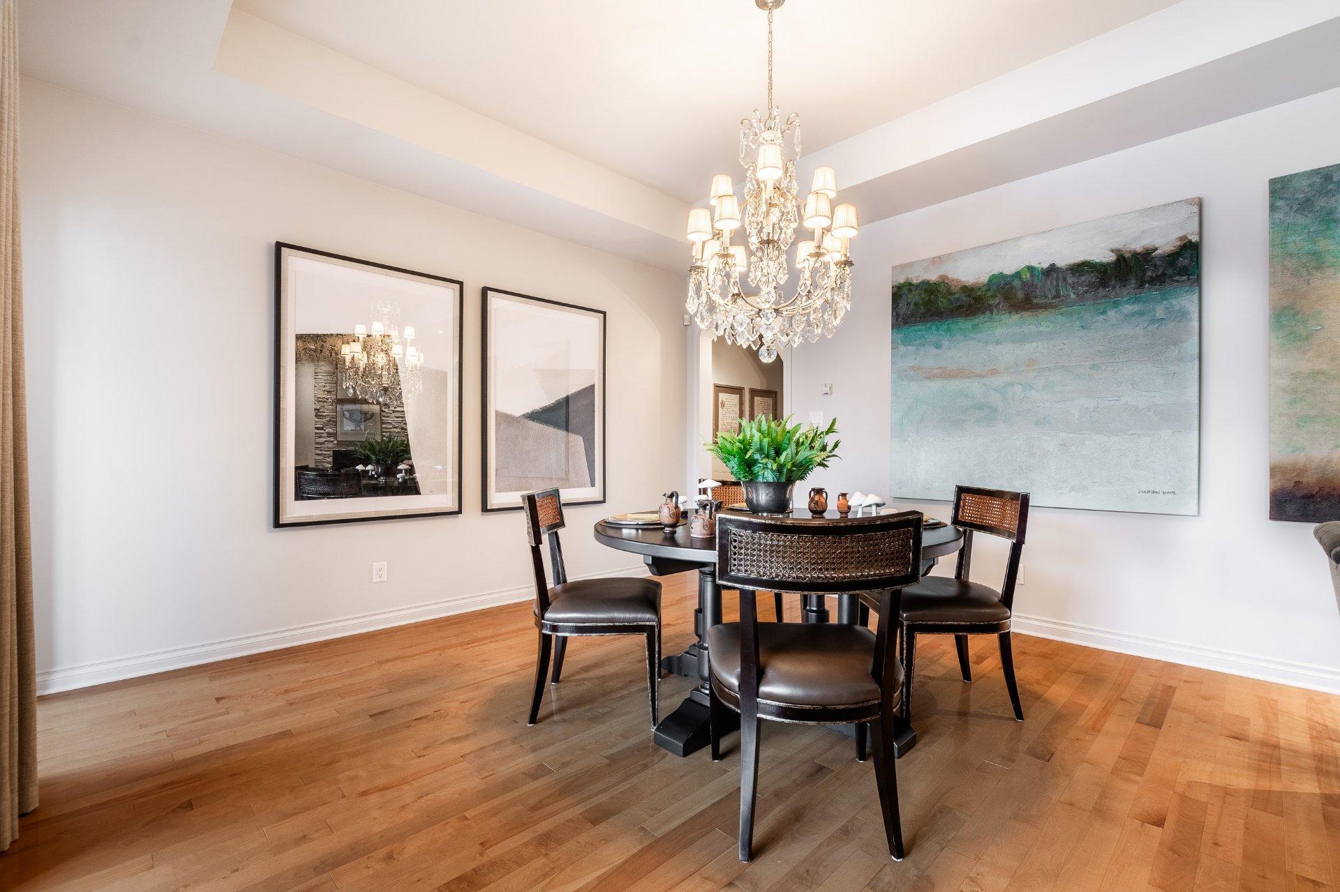 









4041


Rue des Bolets

,
Saint-Bruno-de-Montarville,




QC
J3V0C9

