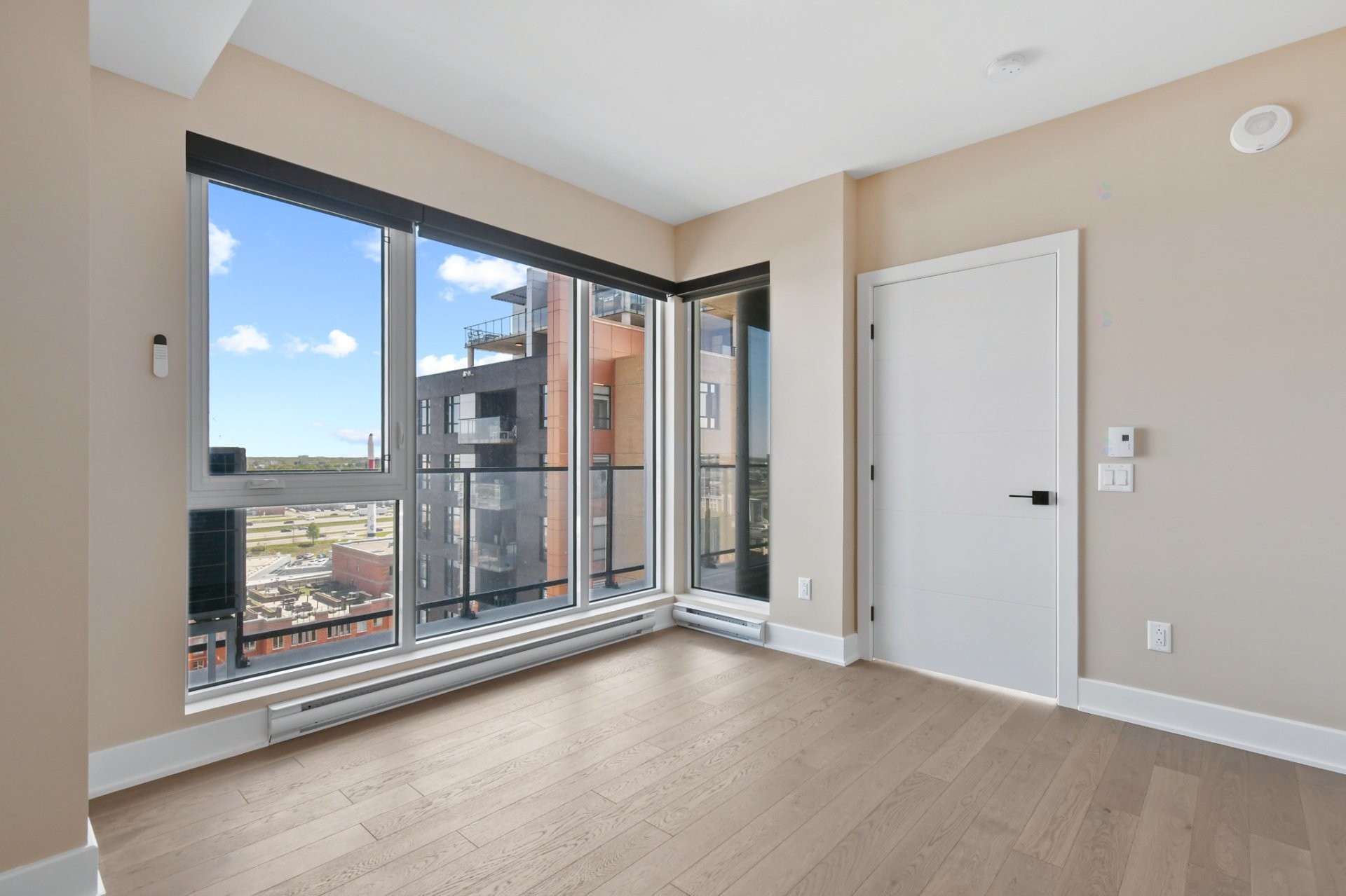 









2835


Av. du Cosmodôme

, 1202,
Laval (Chomedey),




QC
H7T0R8

