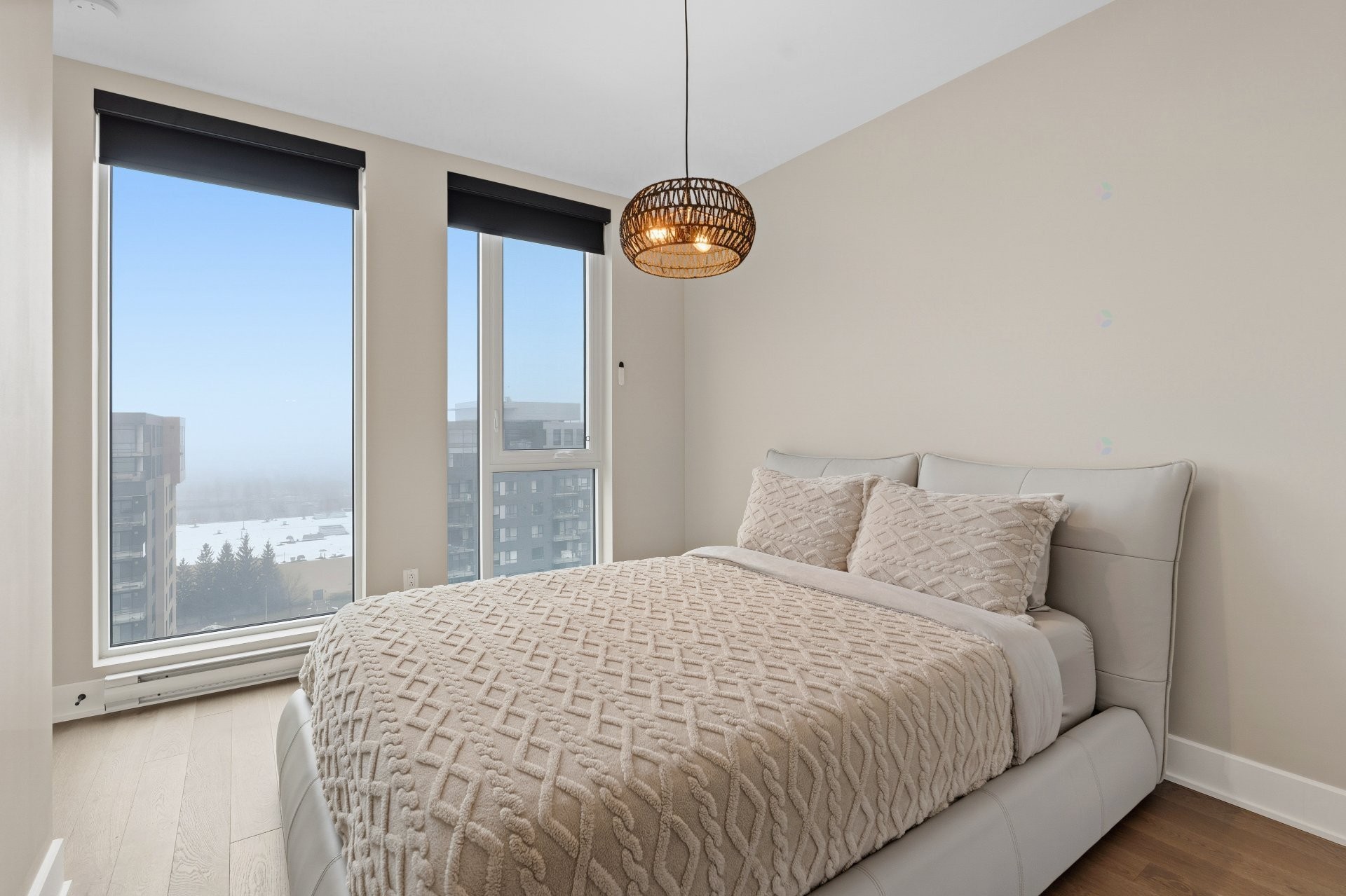 









2835


Av. du Cosmodôme

, 1202,
Laval (Chomedey),




QC
H7T0R8

