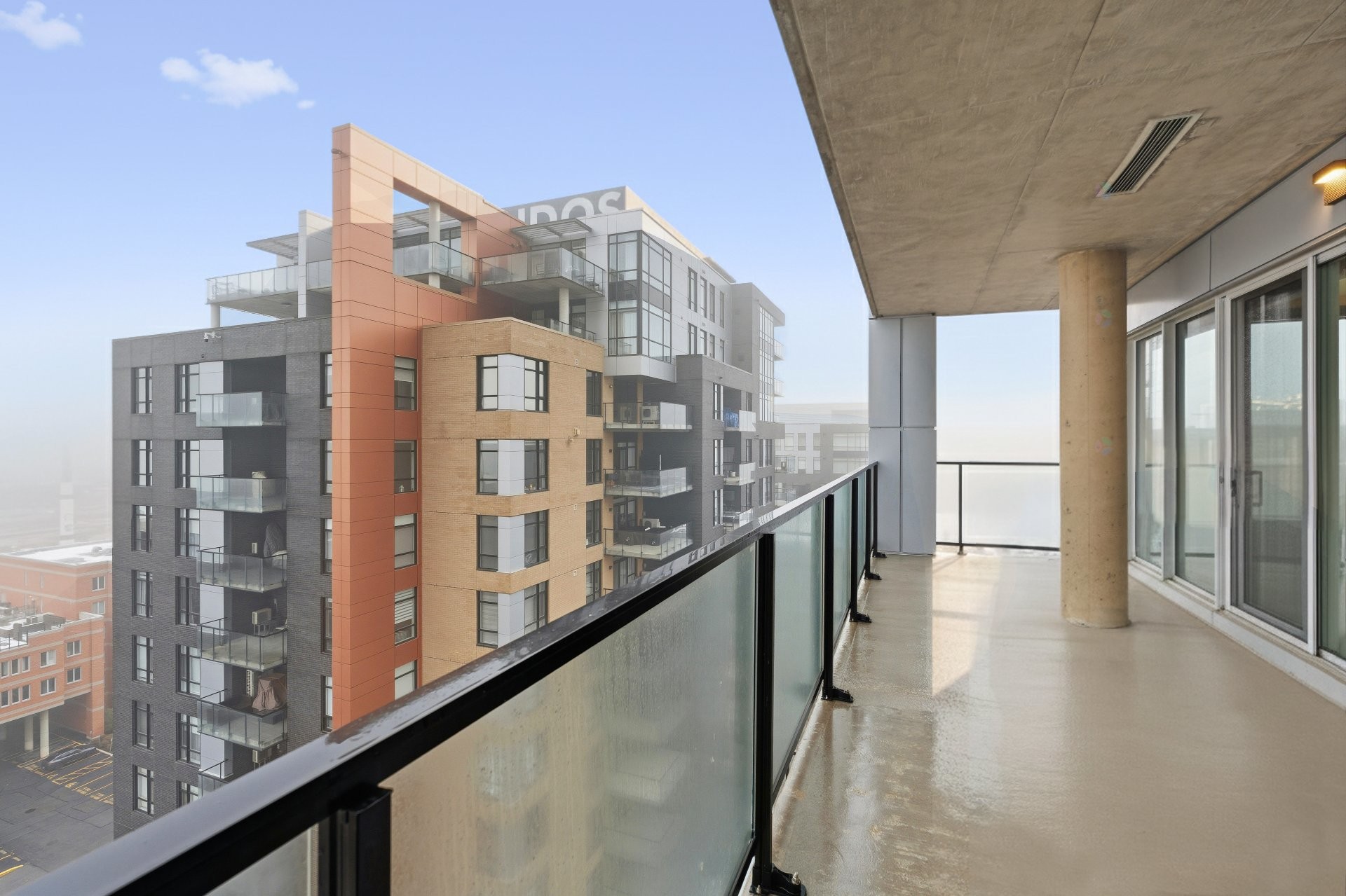 









2835


Av. du Cosmodôme

, 1202,
Laval (Chomedey),




QC
H7T0R8

