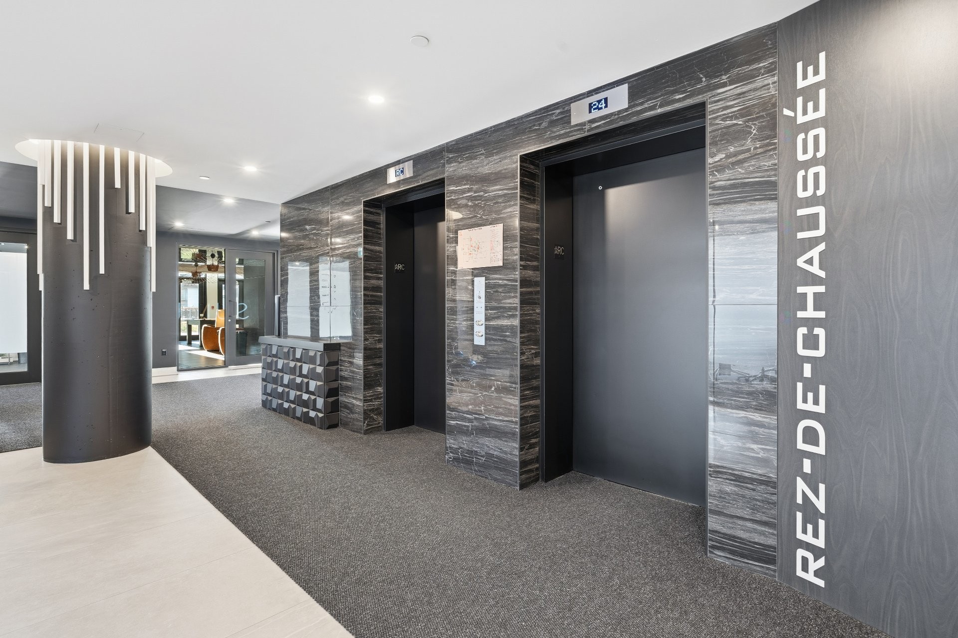 









2835


Av. du Cosmodôme

, 1202,
Laval (Chomedey),




QC
H7T0R8

