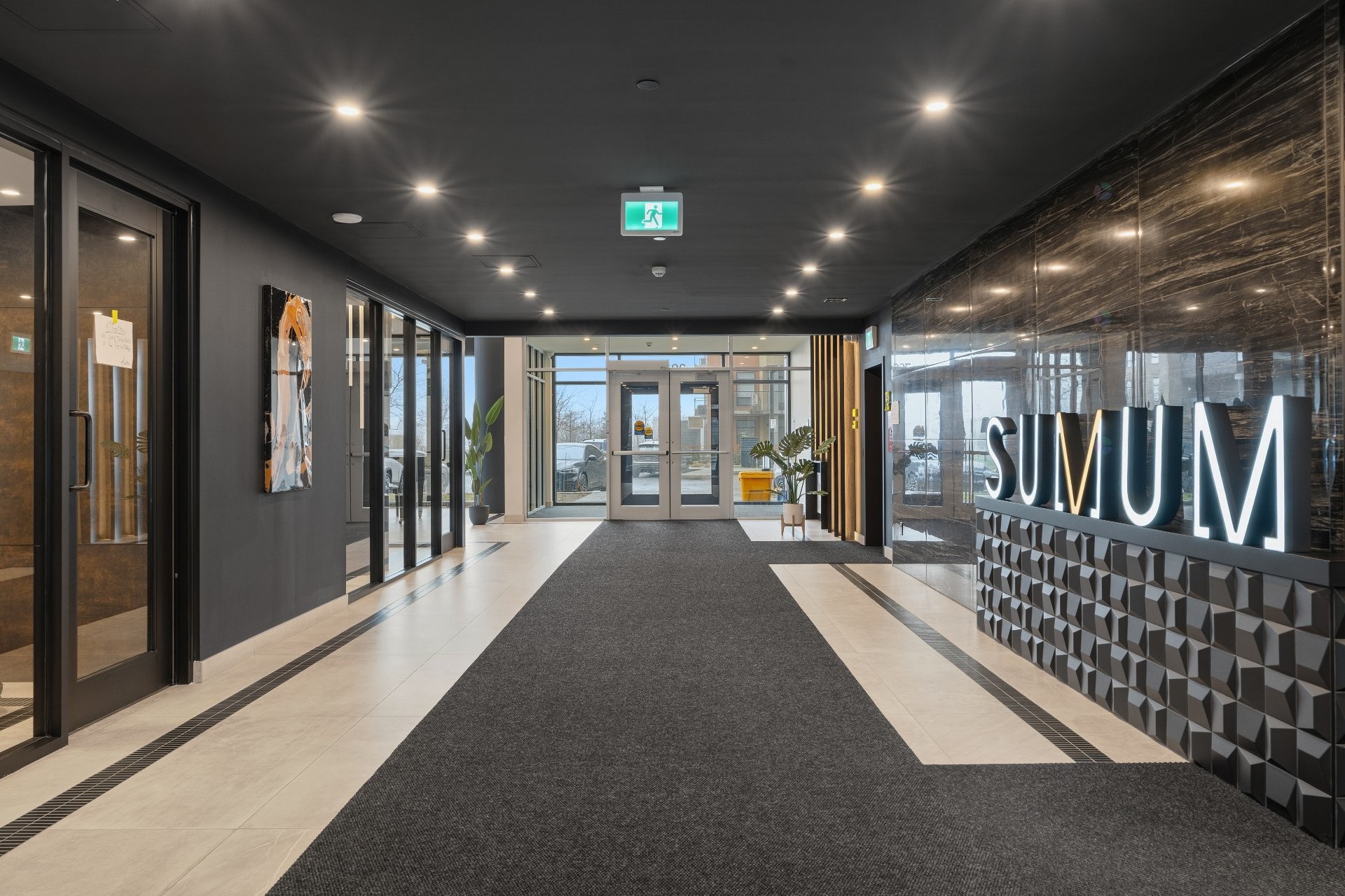 









2835


Av. du Cosmodôme

, 1202,
Laval (Chomedey),




QC
H7T0R8

