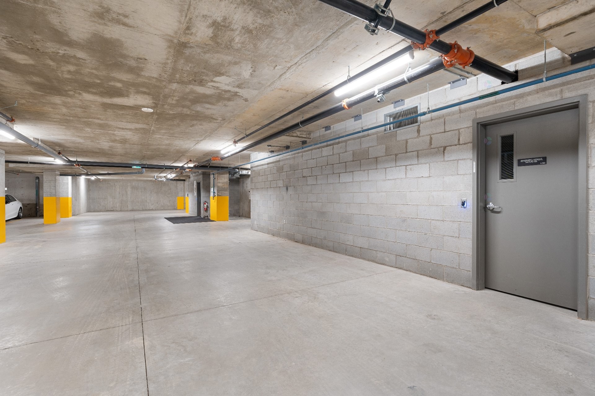 









2835


Av. du Cosmodôme

, 1202,
Laval (Chomedey),




QC
H7T0R8

