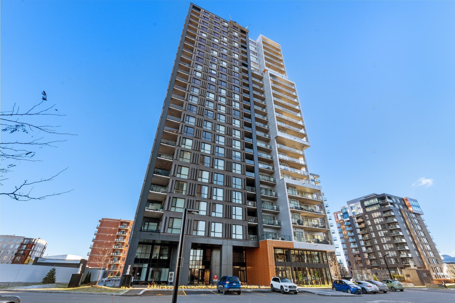 









2835


Av. du Cosmodôme

, 1202,
Laval (Chomedey),




QC
H7T0R8

