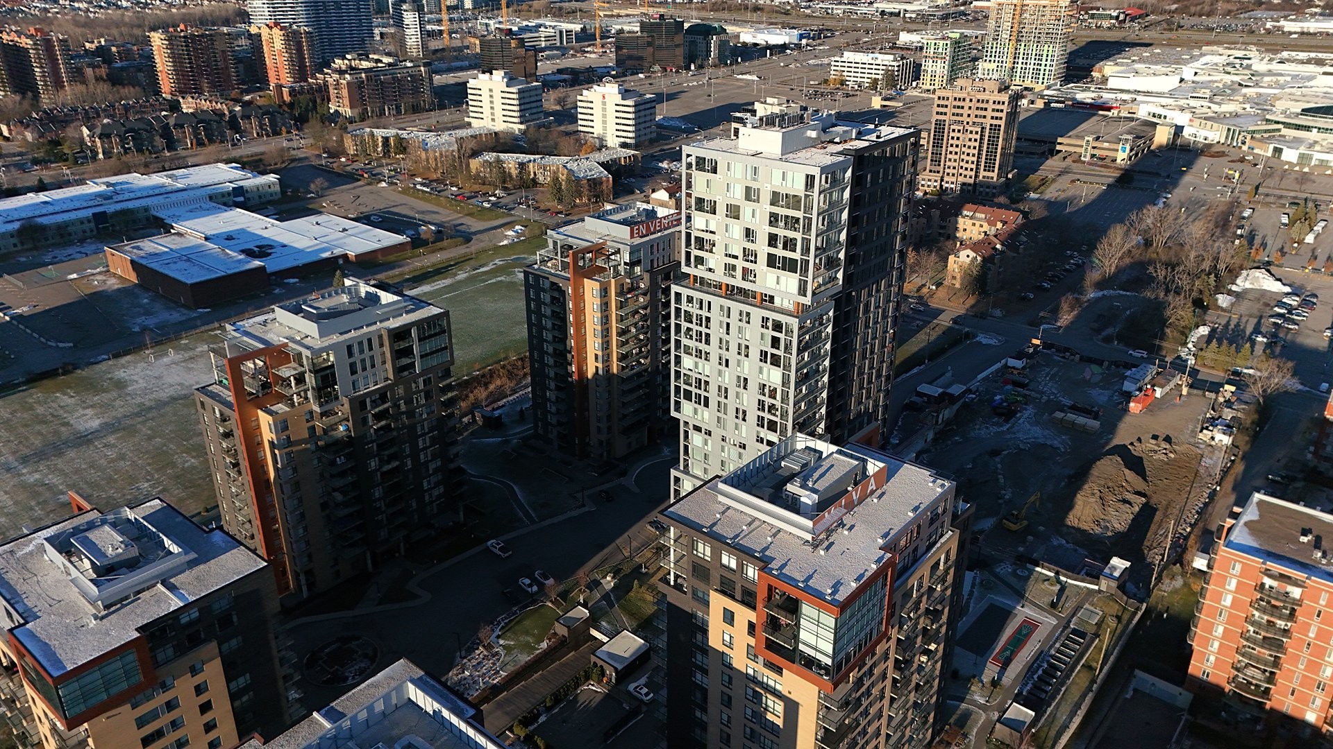









2835


Av. du Cosmodôme

, 1202,
Laval (Chomedey),




QC
H7T0R8

