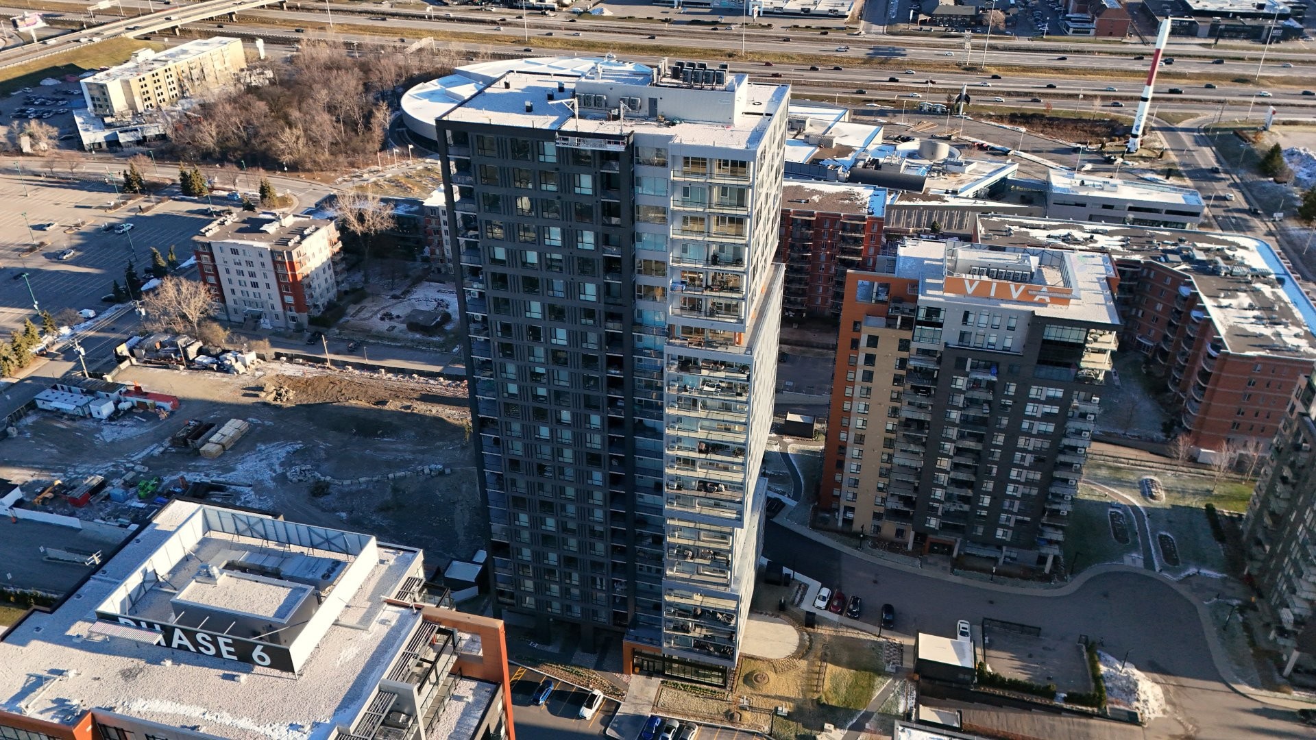









2835


Av. du Cosmodôme

, 1202,
Laval (Chomedey),




QC
H7T0R8

