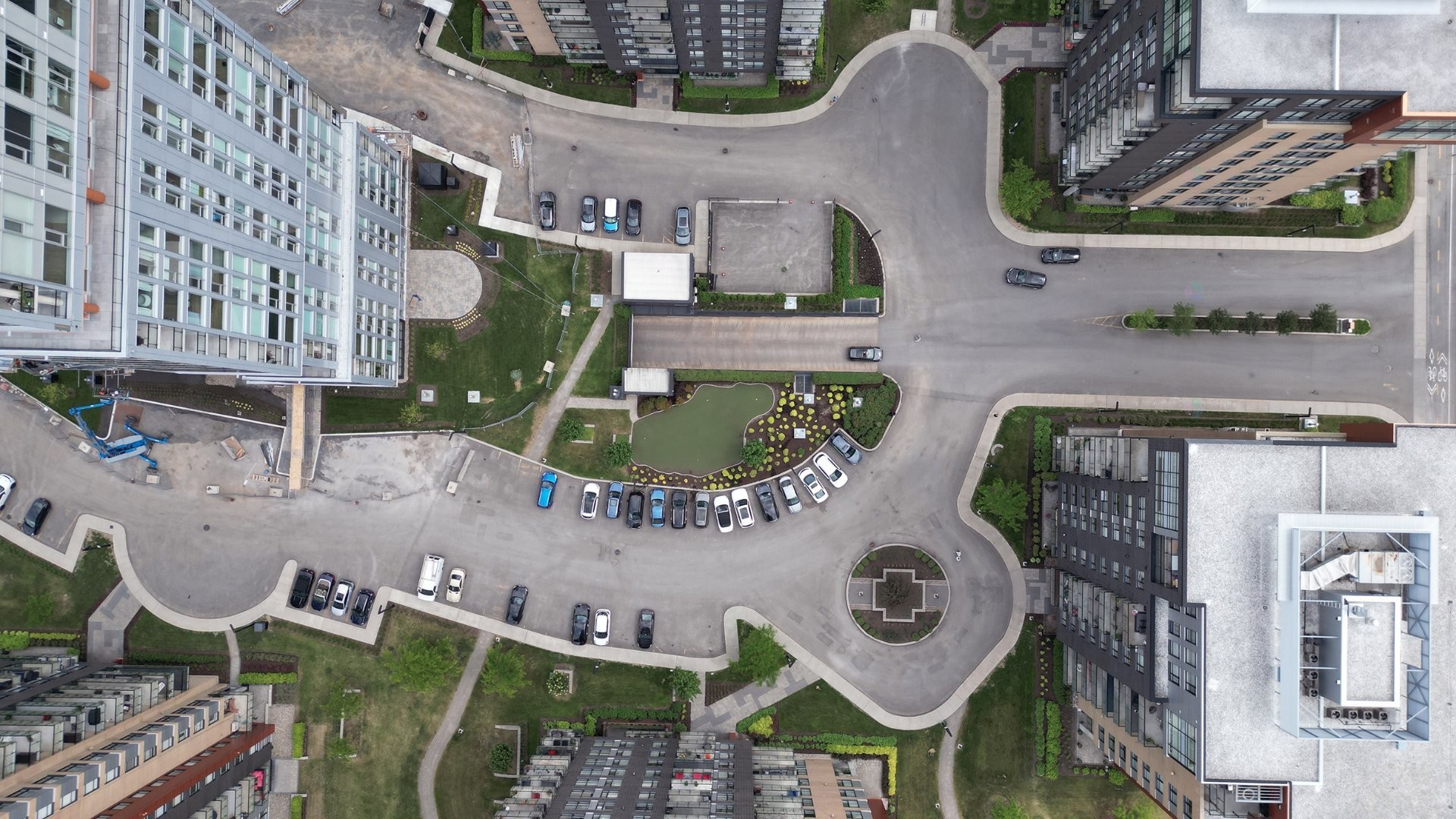









2835


Av. du Cosmodôme

, 1202,
Laval (Chomedey),




QC
H7T0R8


