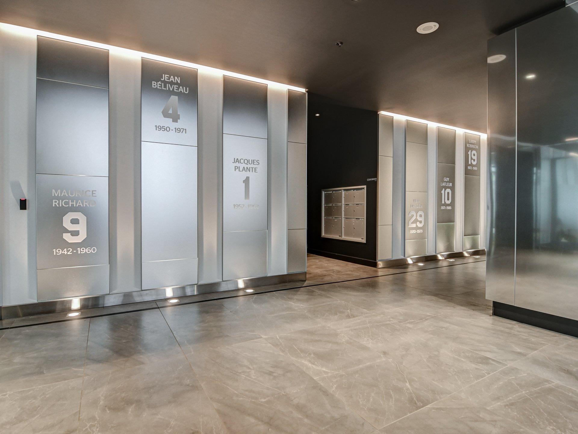 









1188


Rue St-Antoine O.

, 3104,
Montréal (Ville-Marie),




QC
H3C1B4

