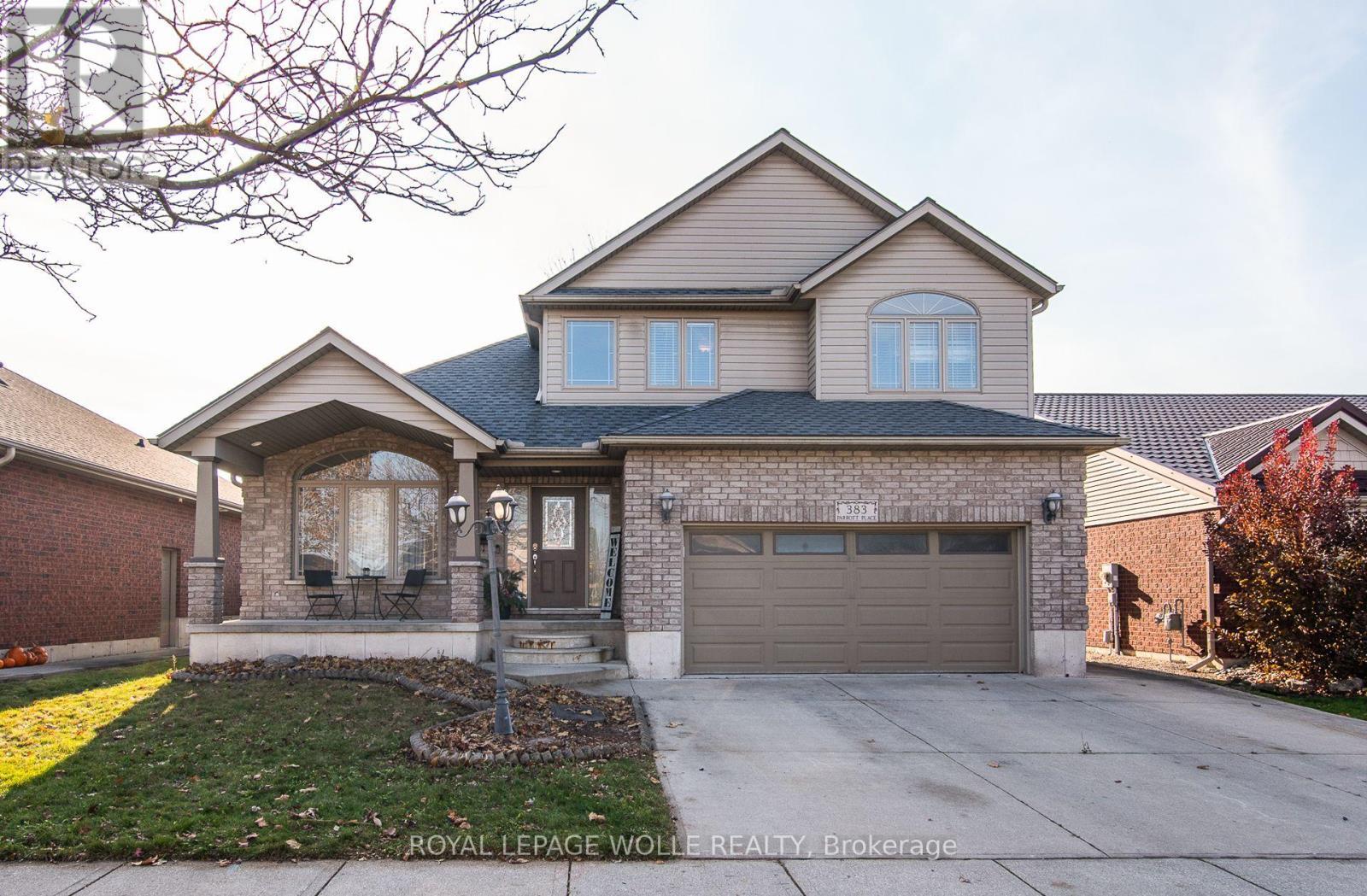 












383 PARROTT PLACE

,
Woodstock,




Ontario
N4T1V4

