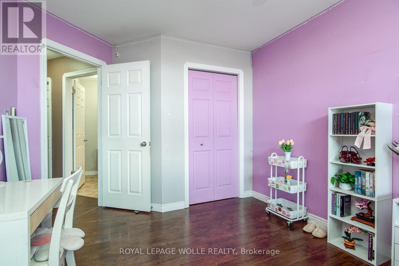 












383 PARROTT PLACE

,
Woodstock,




Ontario
N4T1V4

