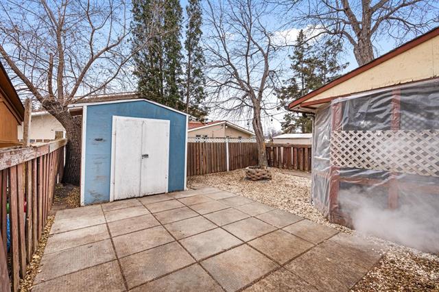 









47


Hershey

ST,
Winnipeg,




MB
R2K 4A5

