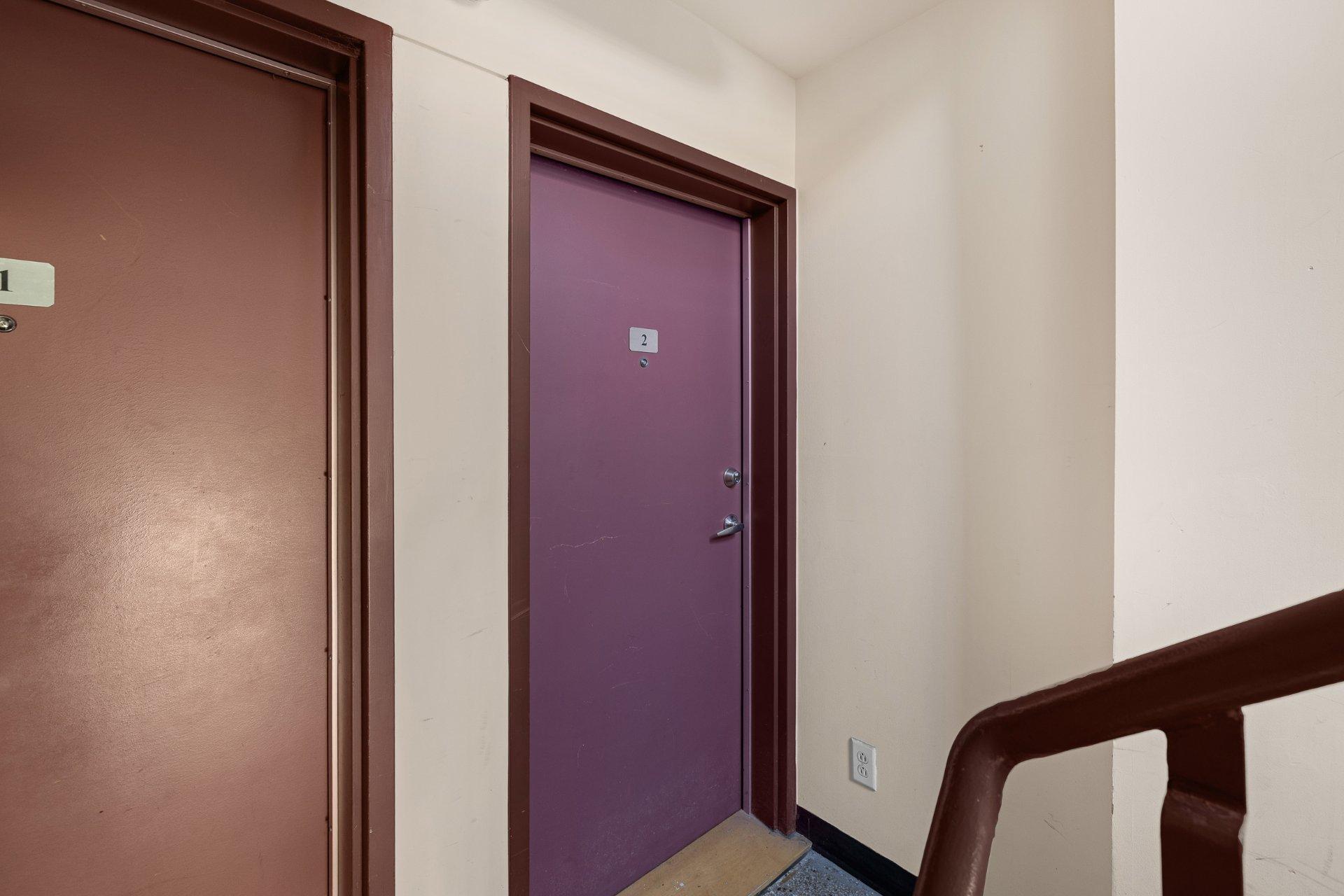 









3911


Boul. Cavendish

, 2,
Montréal (Côte-des-Neiges/Notre-Dame-de-Grâce),




QC
H4B2N4

