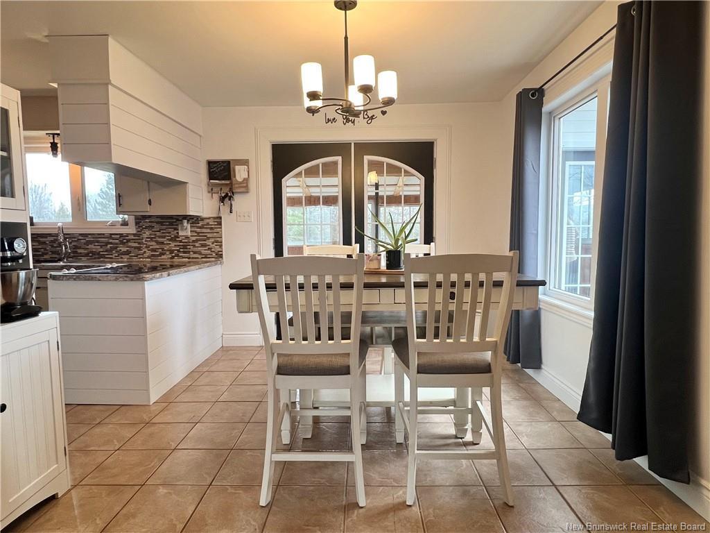 









24


Catherine

ST,
Bathurst,




NB
E8L 1W2

