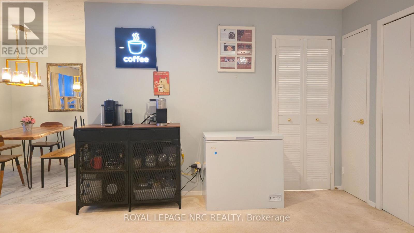 












1108 - 35 TOWERING HEIGHTS BOULEVARD

,
St. Catharines (Glendale/Glenridge),




Ontario
L2T3G8

