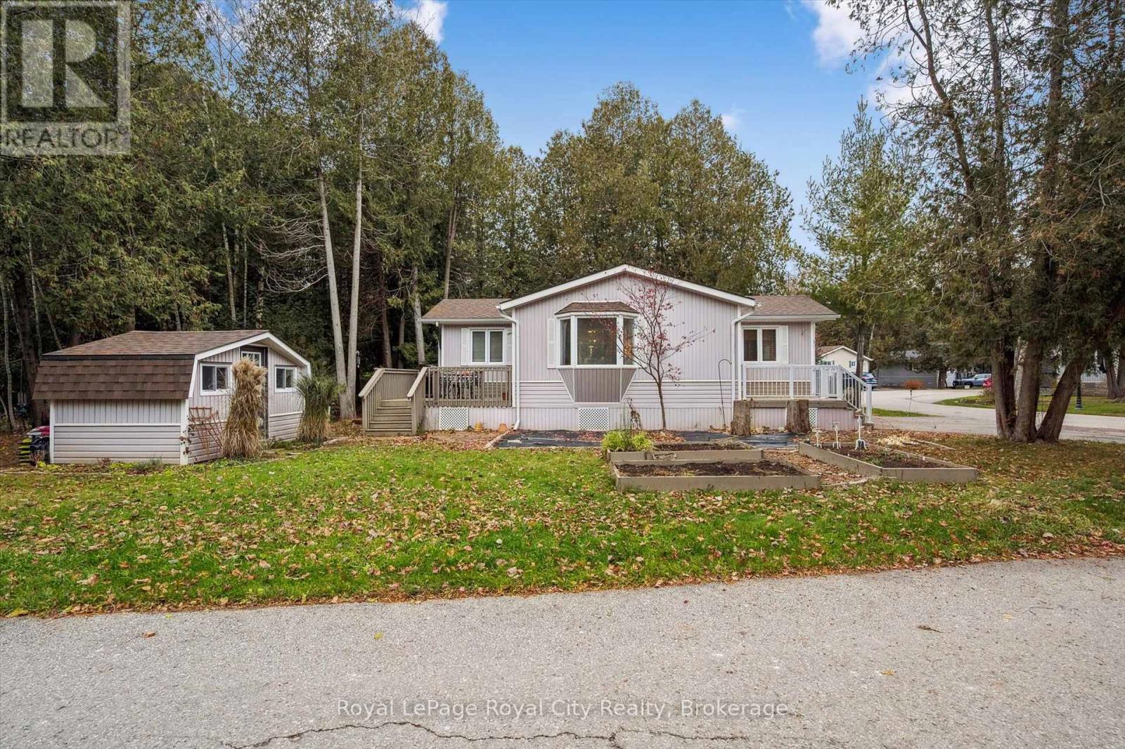 












10 SPRUCE AVENUE

,
Puslinch,




Ontario
N1B2J0

