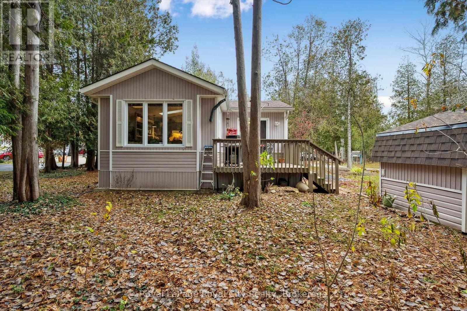 












10 SPRUCE AVENUE

,
Puslinch,




Ontario
N1B2J0

