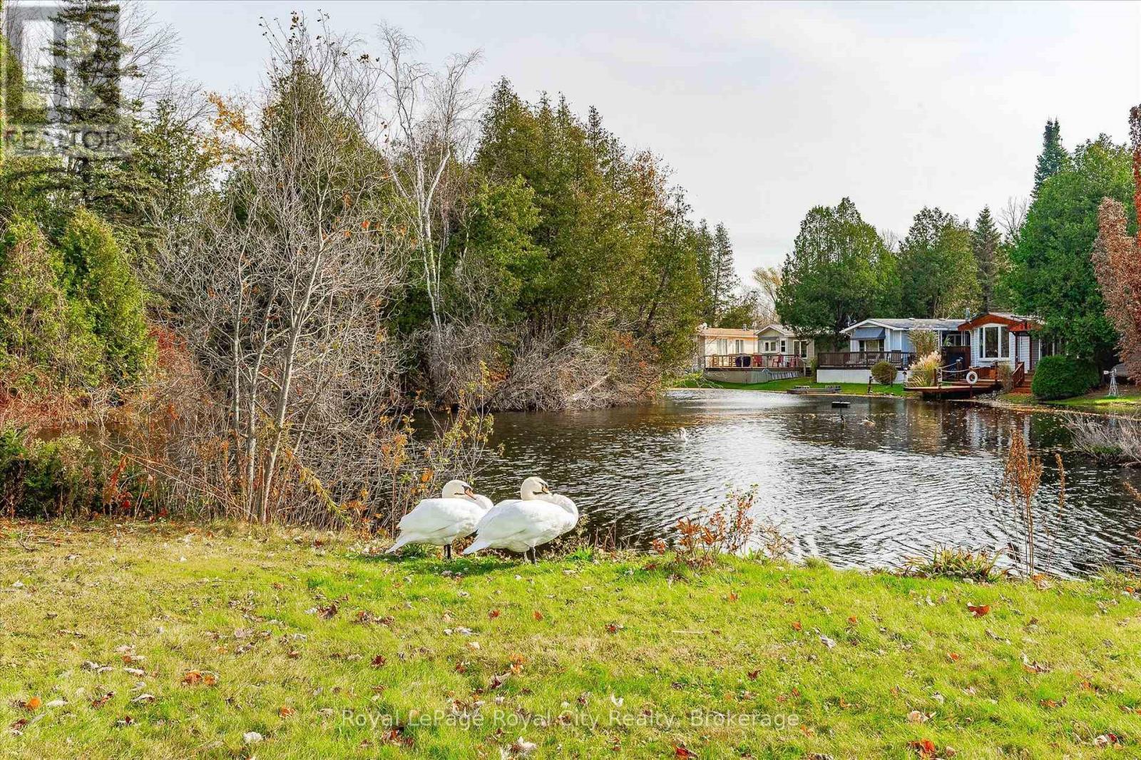 












10 SPRUCE AVENUE

,
Puslinch,




Ontario
N1B2J0

