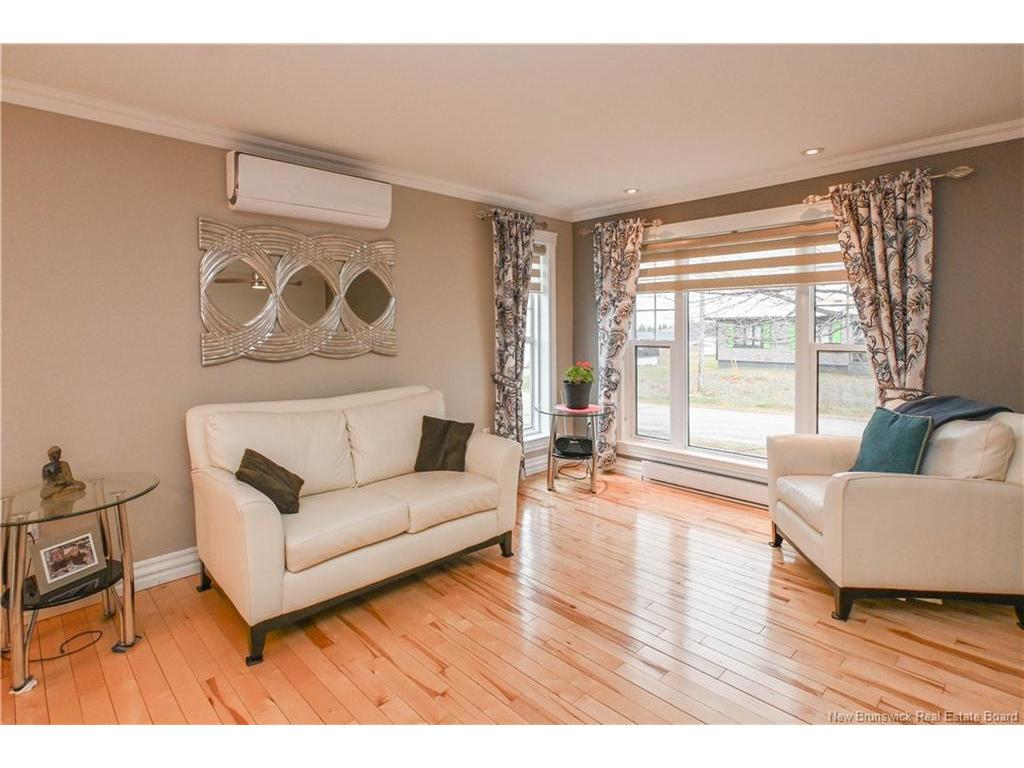 









8


rue Haché

,
Caraquet,




NB
E1W 1A4

