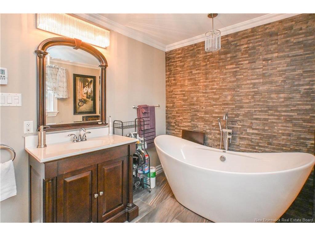 









8


rue Haché

,
Caraquet,




NB
E1W 1A4

