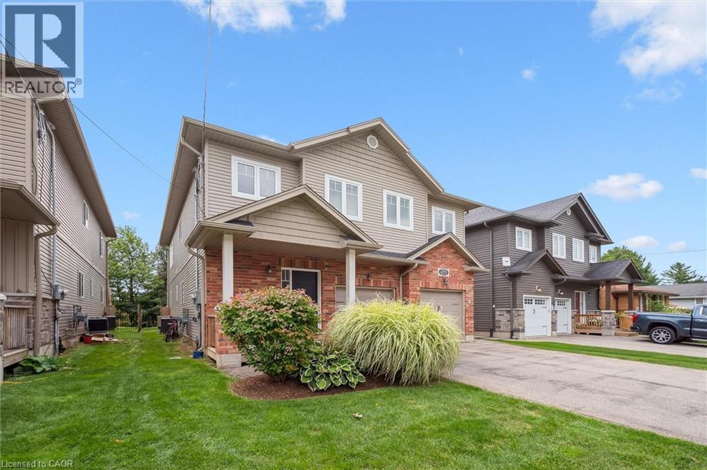 












470 ELORA Street

,
Fergus,




Ontario
N1M1Y8

