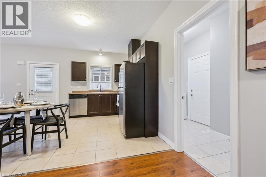 












470 ELORA Street

,
Fergus,




Ontario
N1M1Y8

