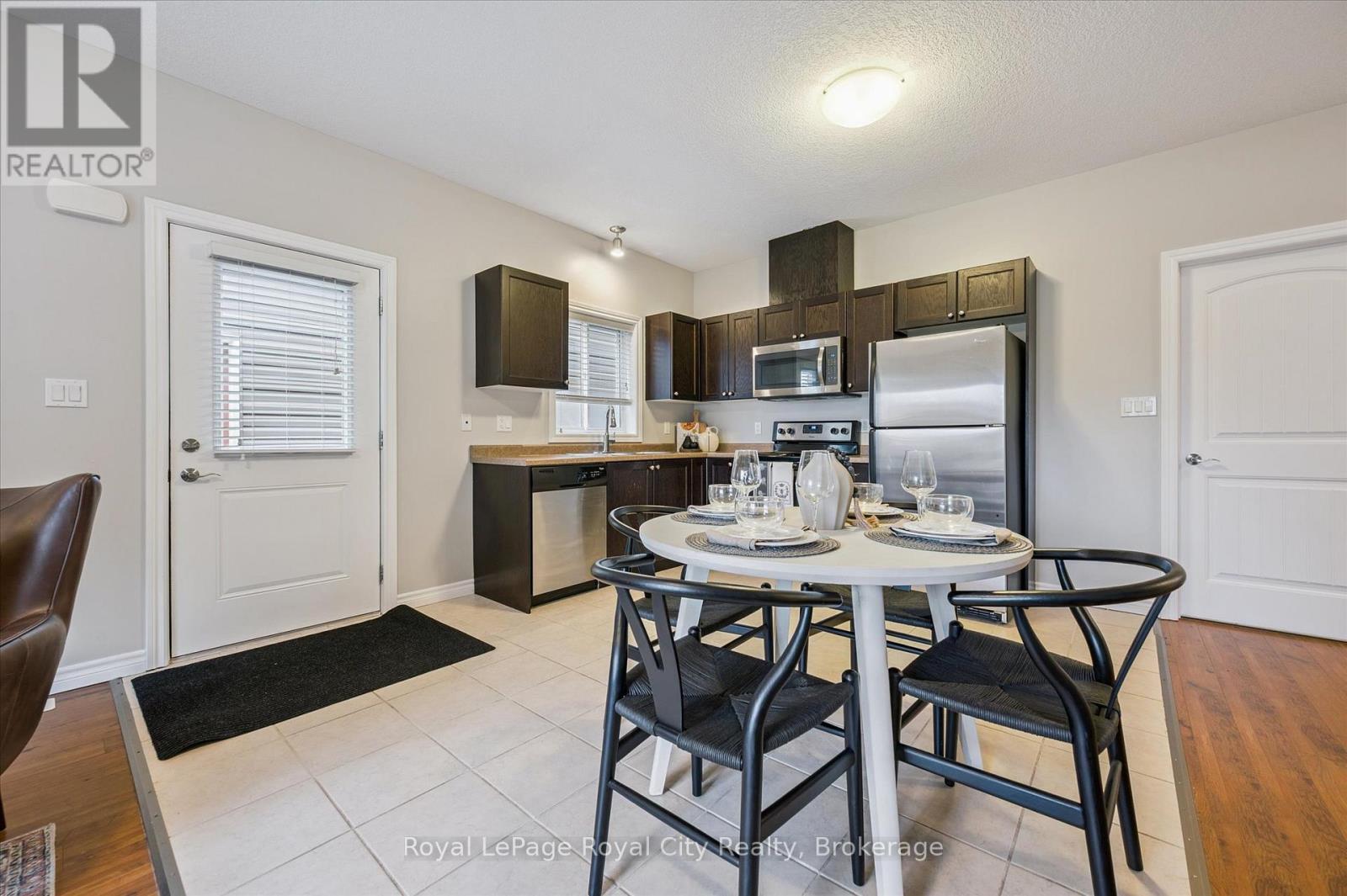 












470 ELORA STREET

,
Centre Wellington (Fergus),




Ontario
N1M1Y8

